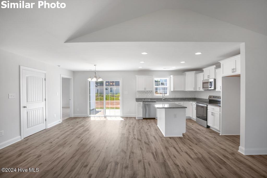 608 Carmel Drive Property Photo 12