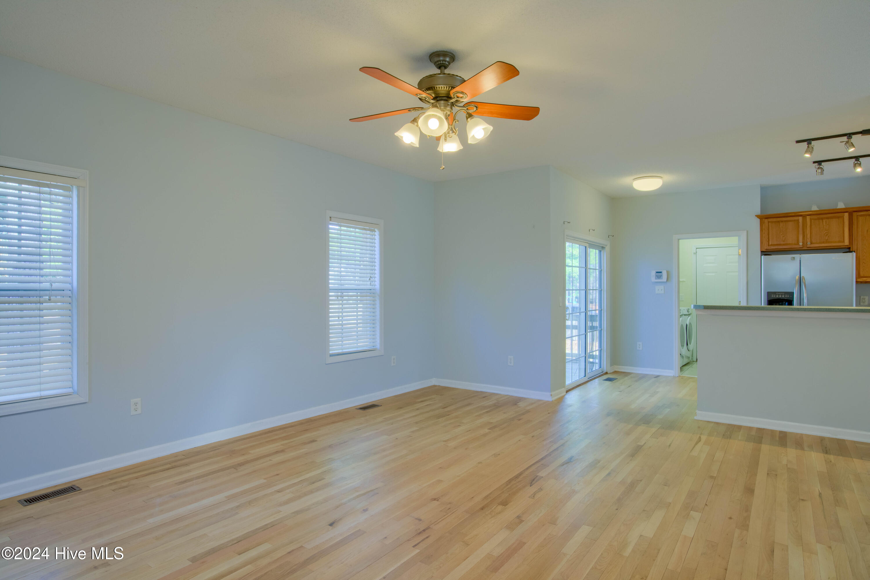 106 Creeks Edge Drive Property Photo 6