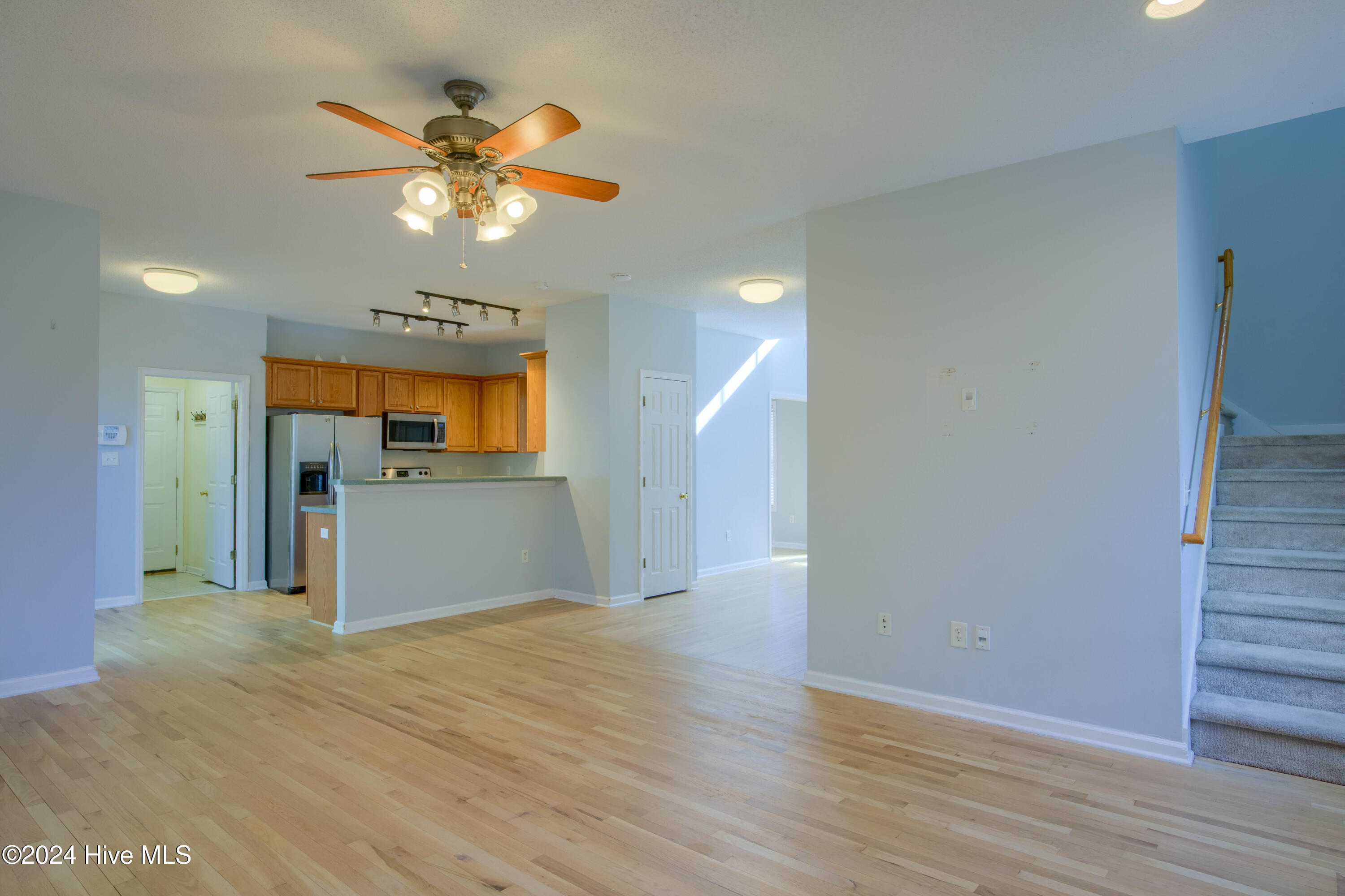 106 Creeks Edge Drive Property Photo 7