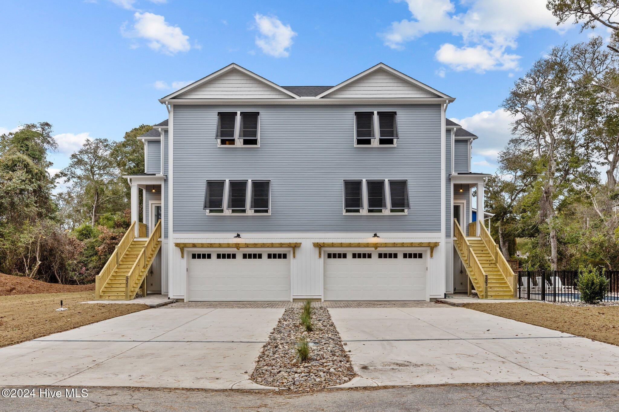 331 Live Oak Street South Property Photo 1