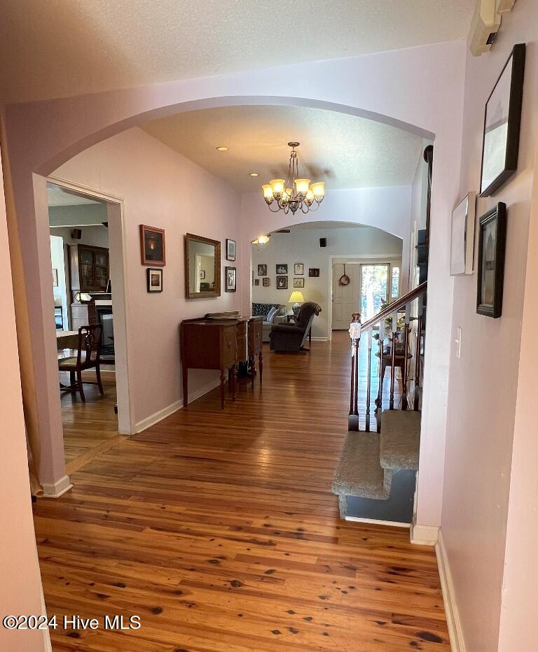 555 N Ashe Street Property Photo 8