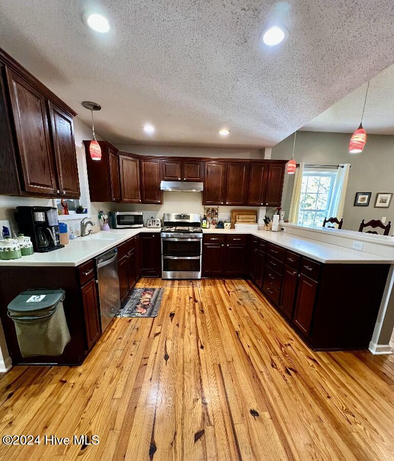 555 N Ashe Street Property Photo 16