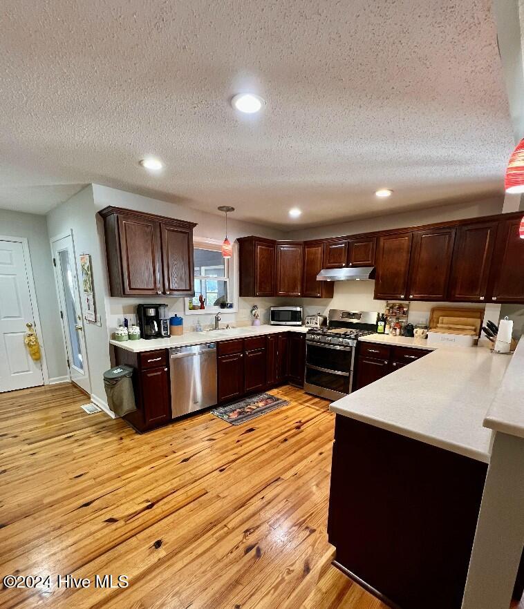555 N Ashe Street Property Photo 17