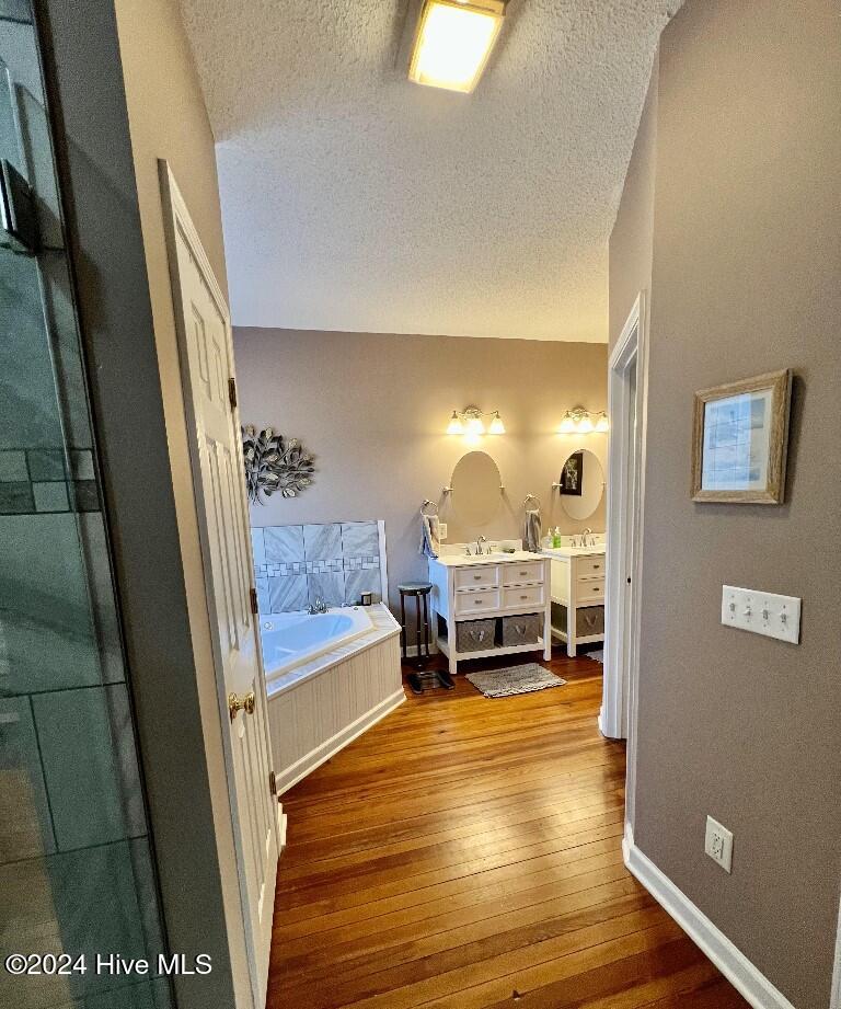 555 N Ashe Street Property Photo 22