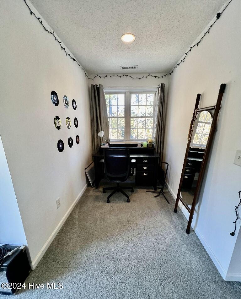 555 N Ashe Street Property Photo 27