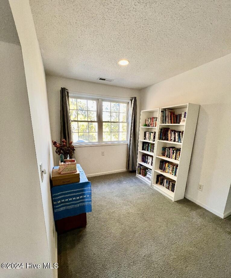 555 N Ashe Street Property Photo 28