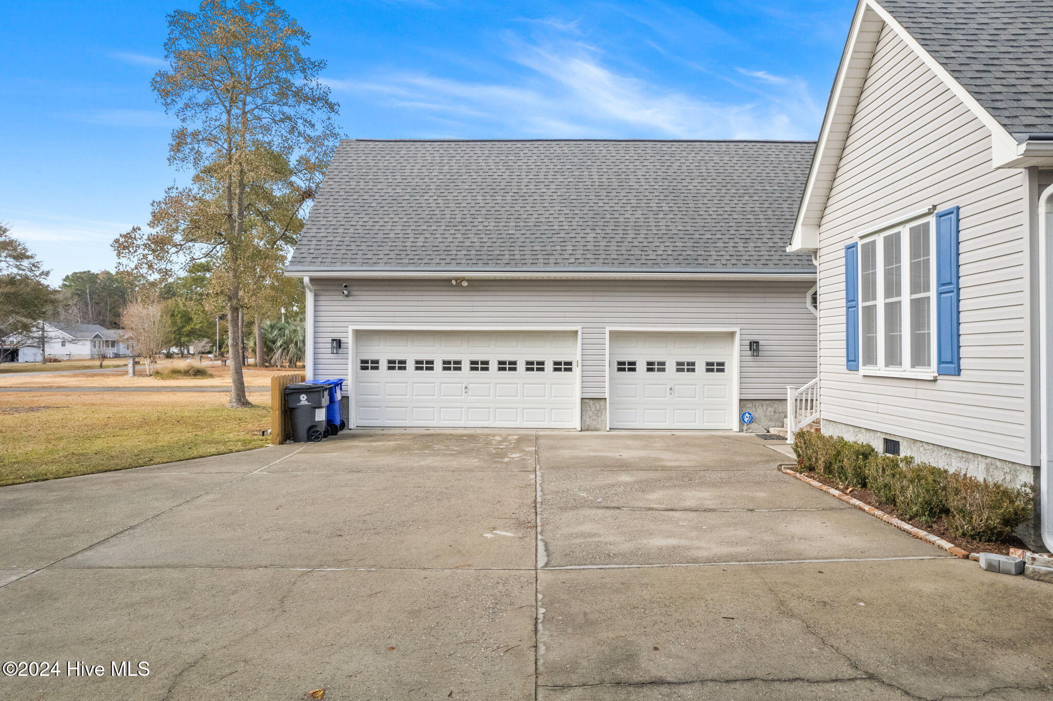 70 Fairway Drive Property Photo 4