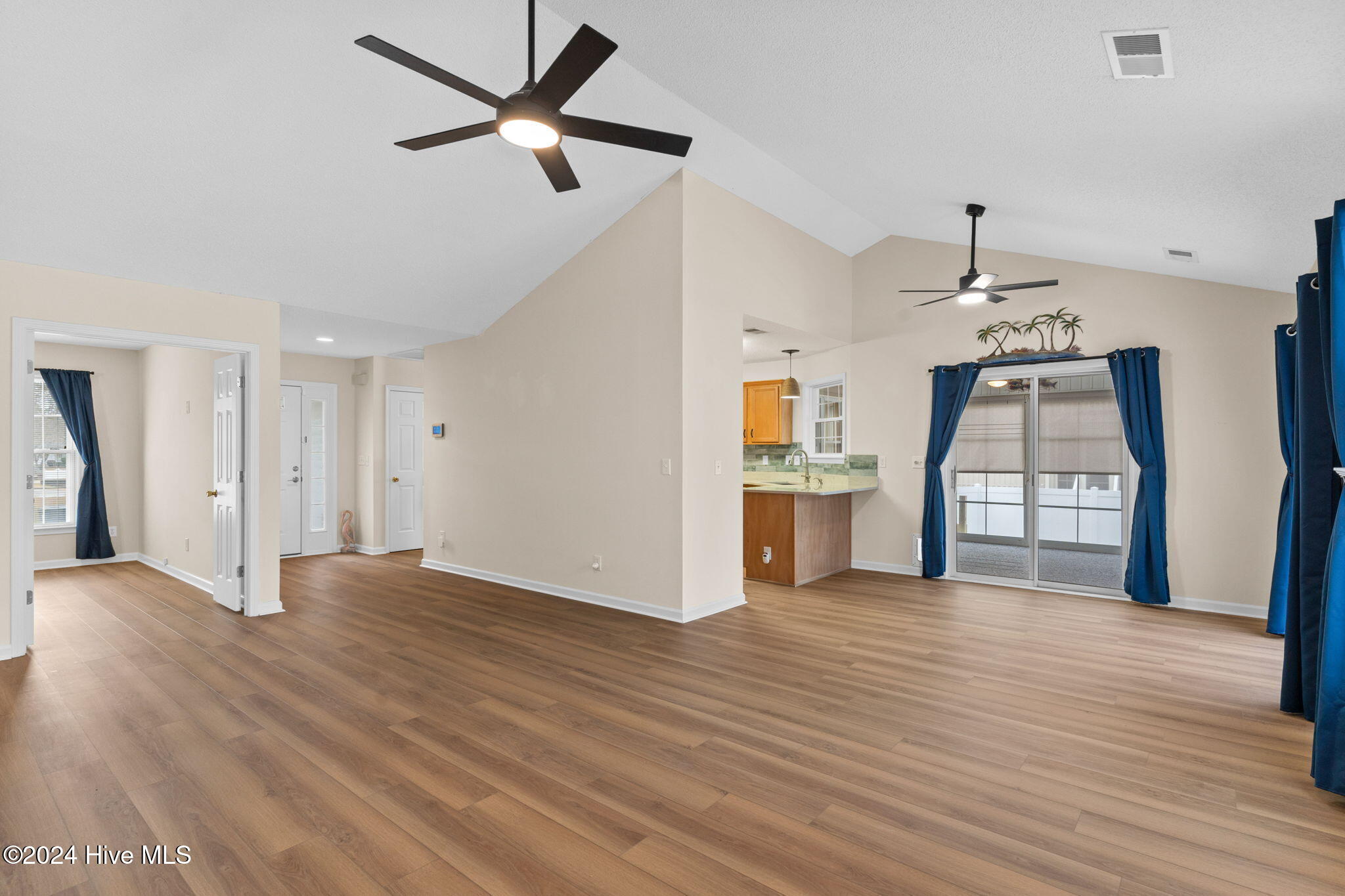 70 Fairway Drive Property Photo 15