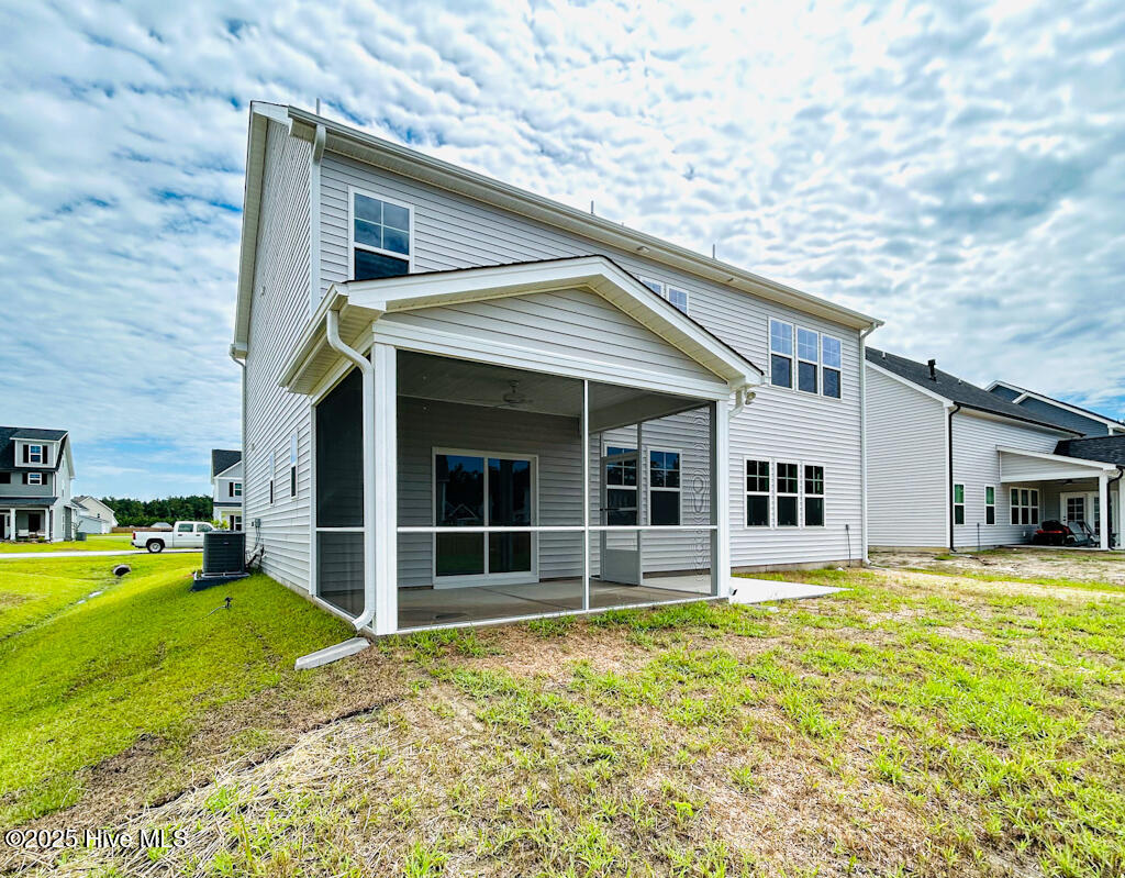 504 Yellow Birch Way Property Photo 11