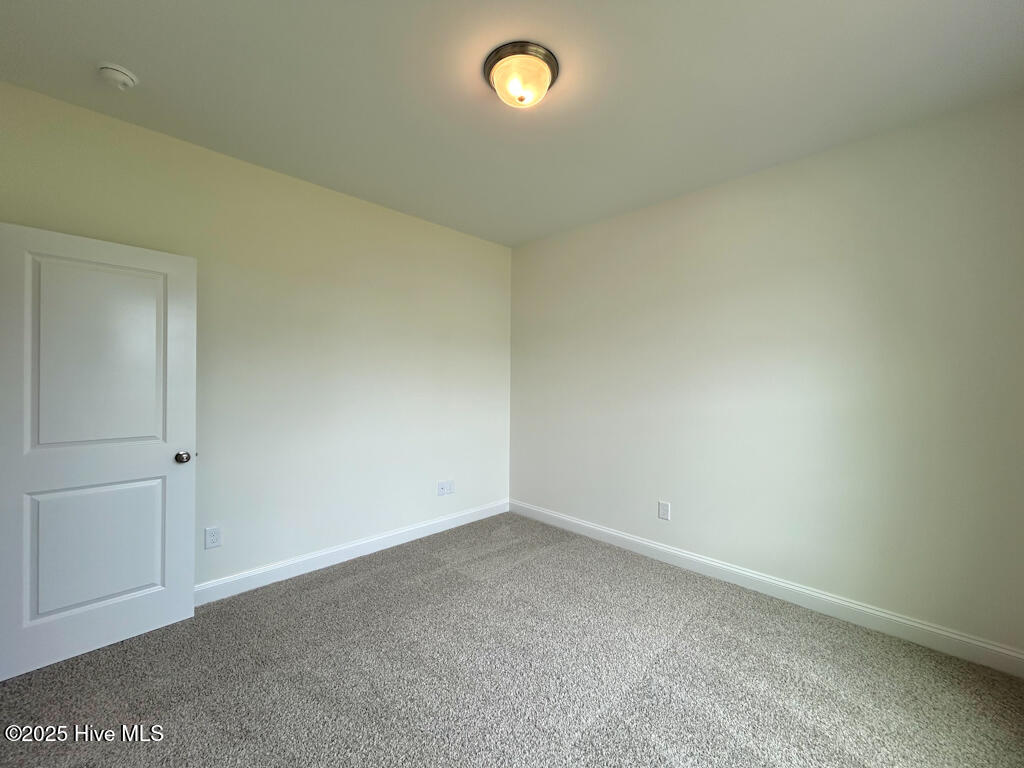 504 Yellow Birch Way Property Photo 29