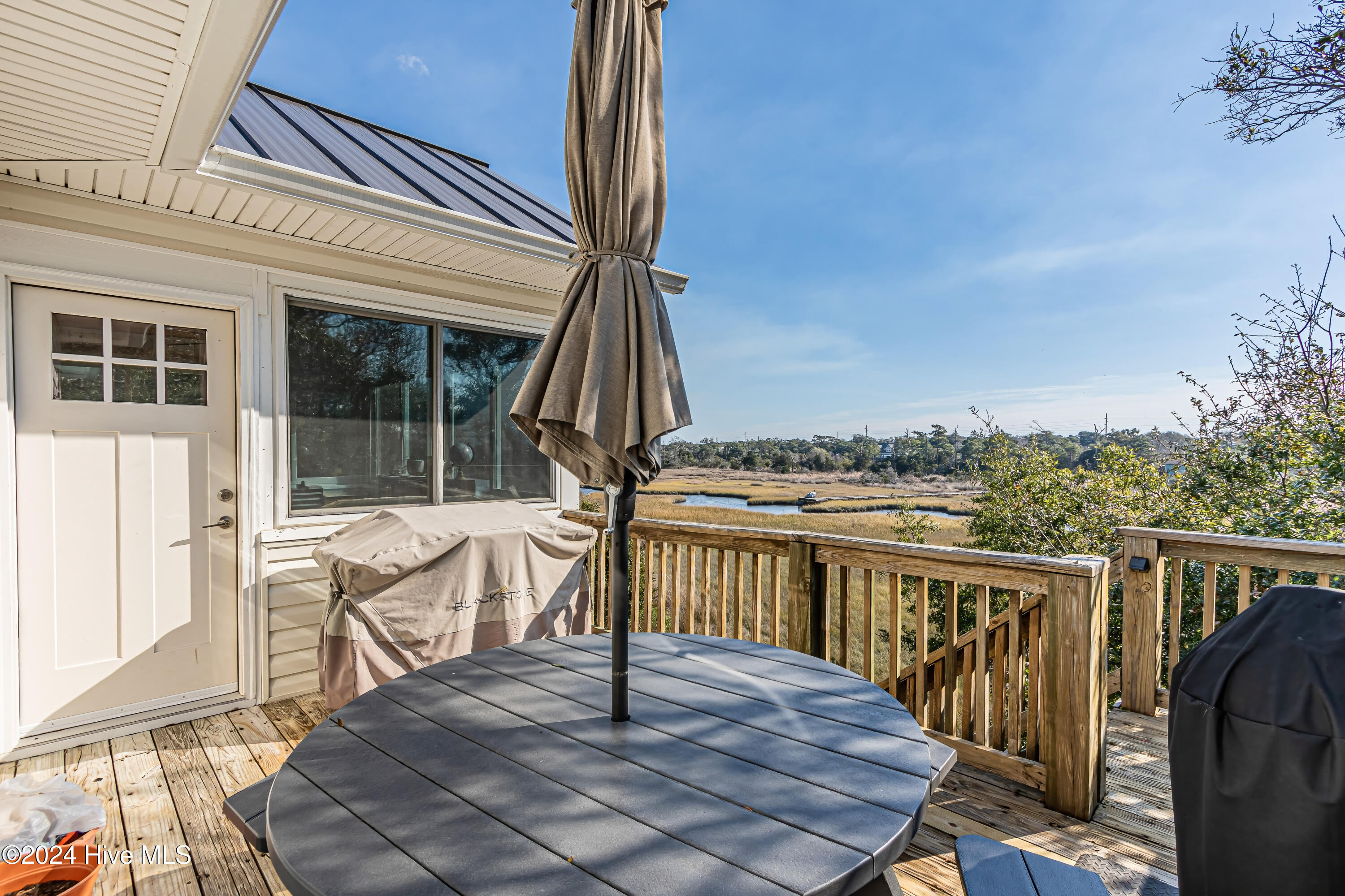 7315 Archers Creek Drive Property Photo 15