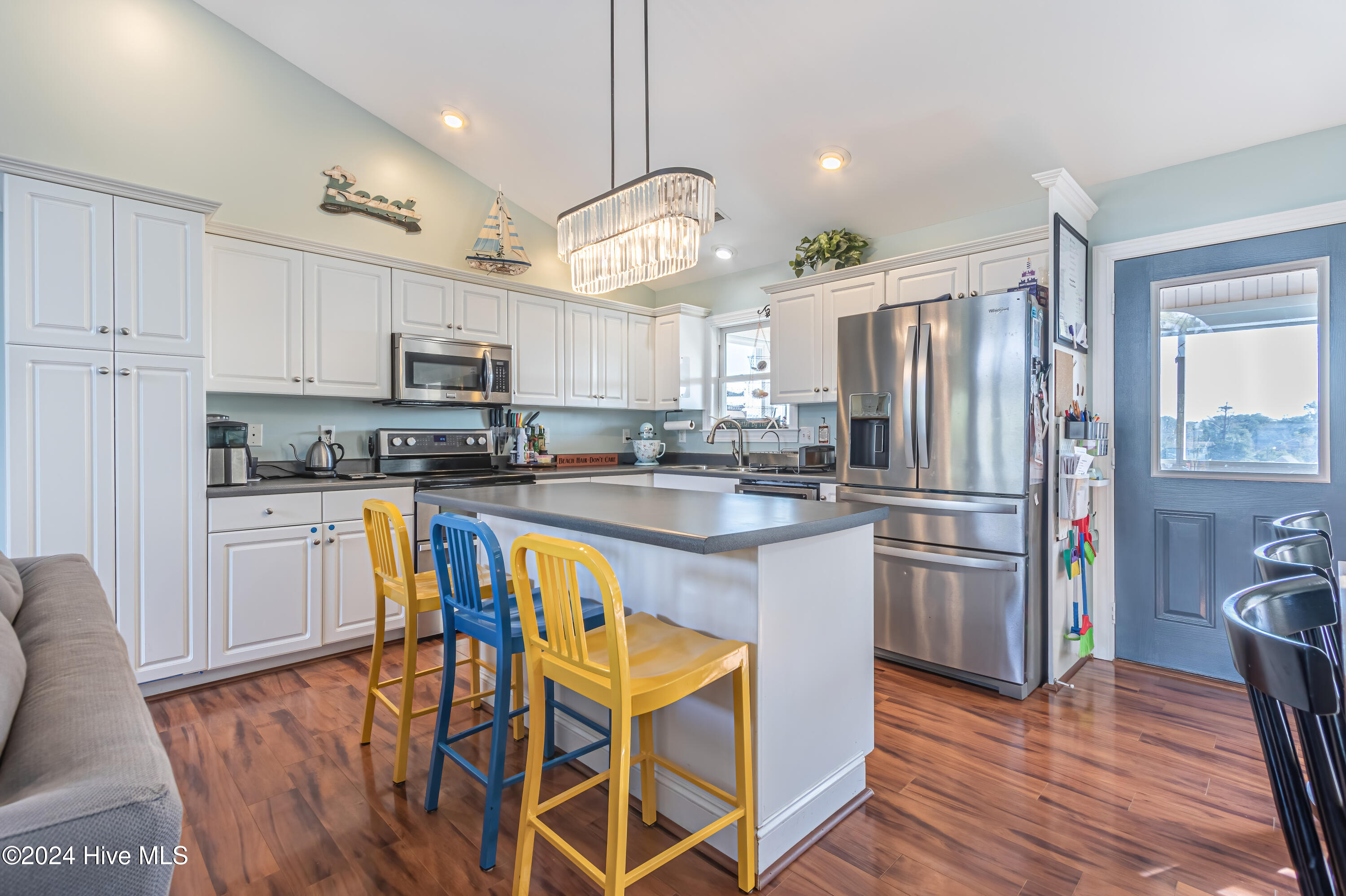 7315 Archers Creek Drive Property Photo 18