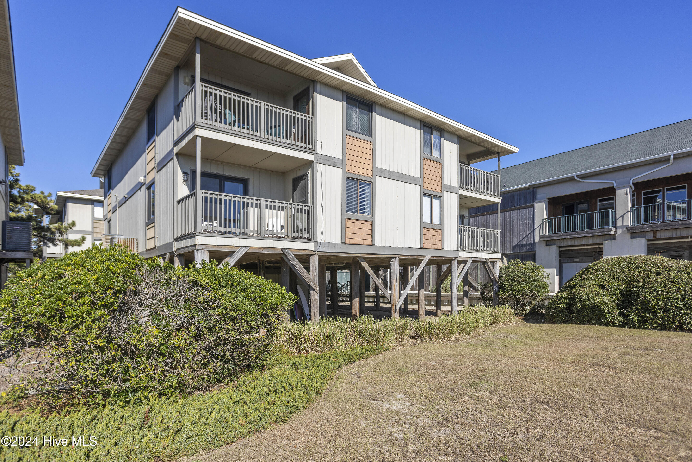11 Ocean Isle West Boulevard C-2 Property Photo 1