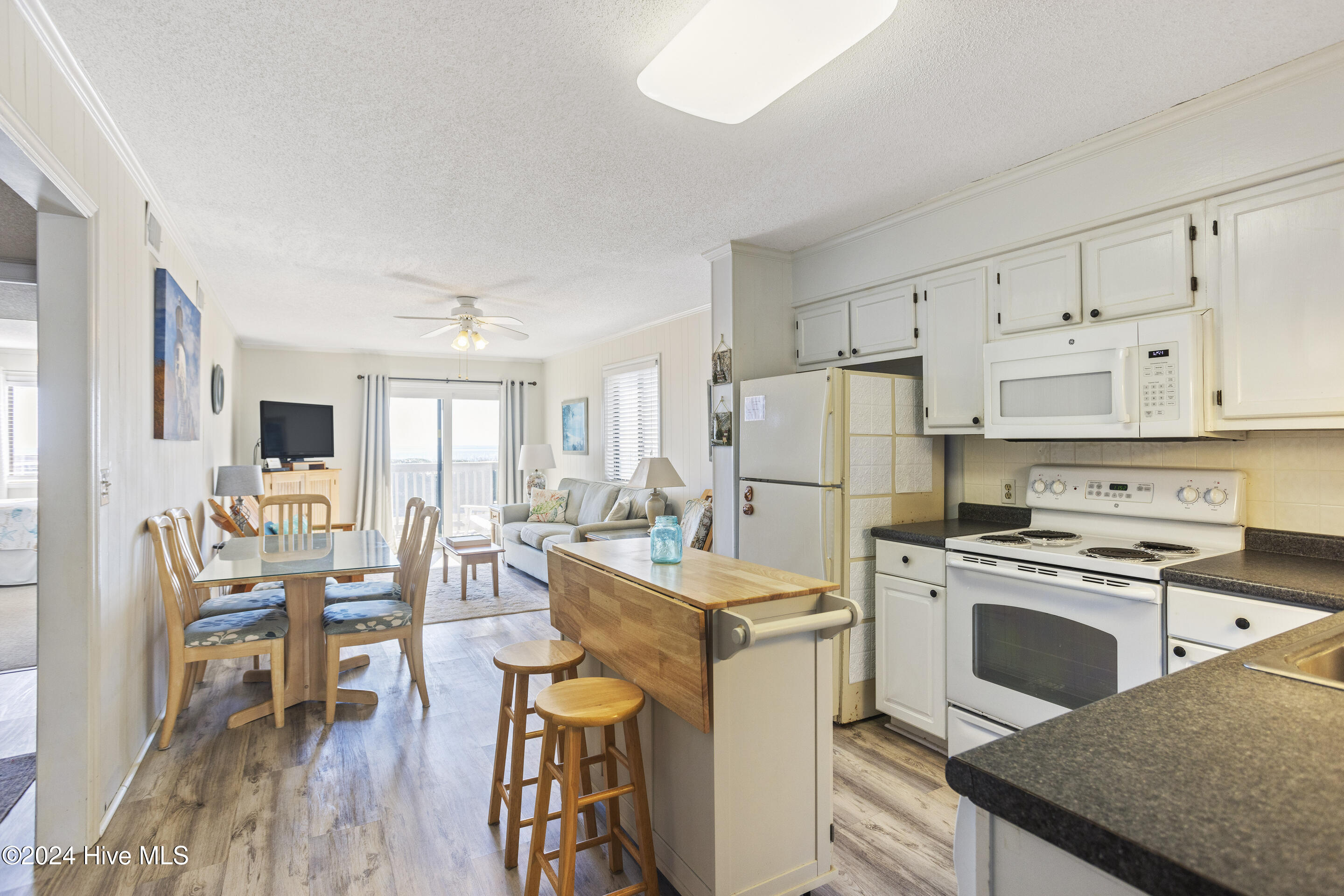 11 Ocean Isle West Boulevard C-2 Property Photo 9