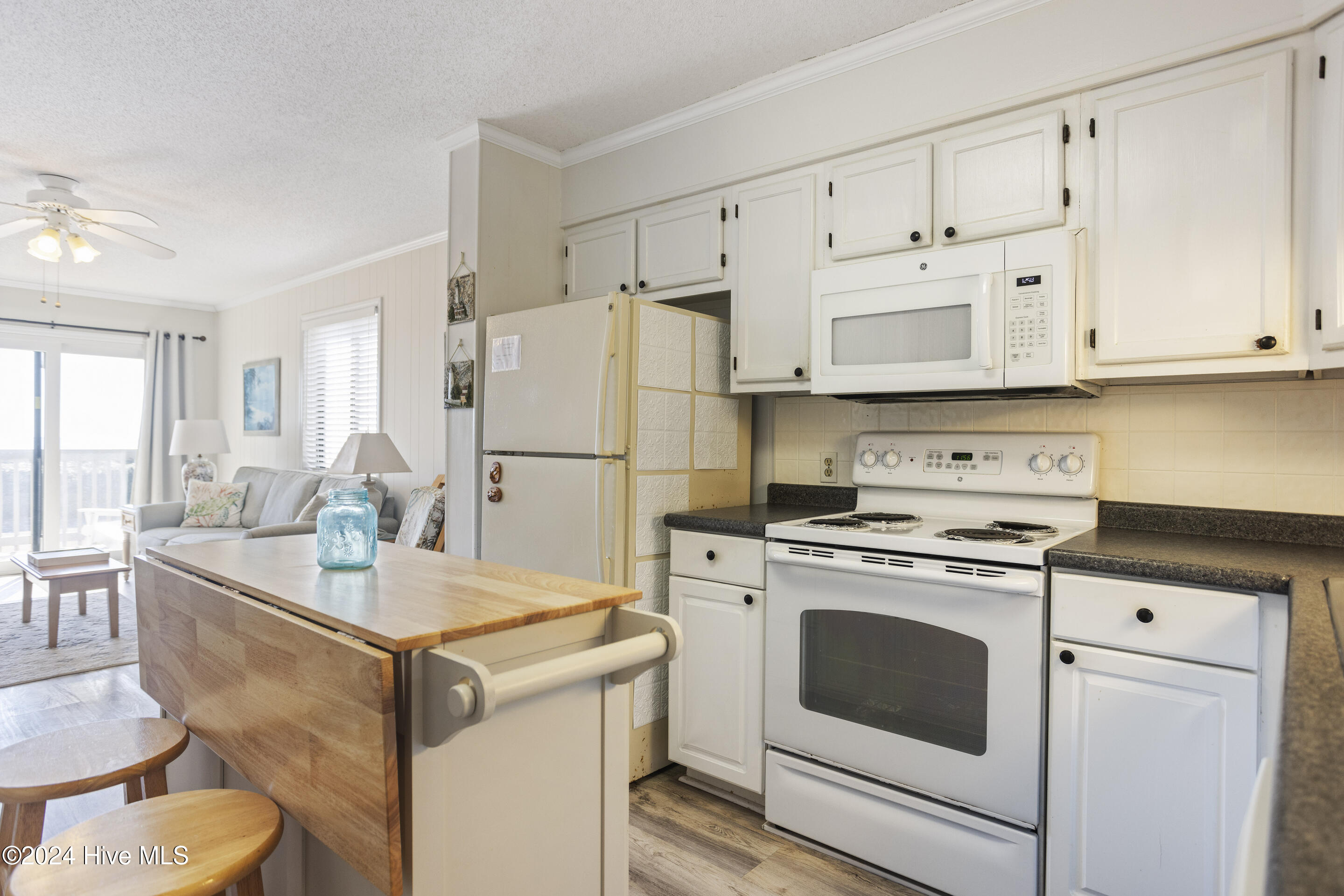 11 Ocean Isle West Boulevard C-2 Property Photo 12