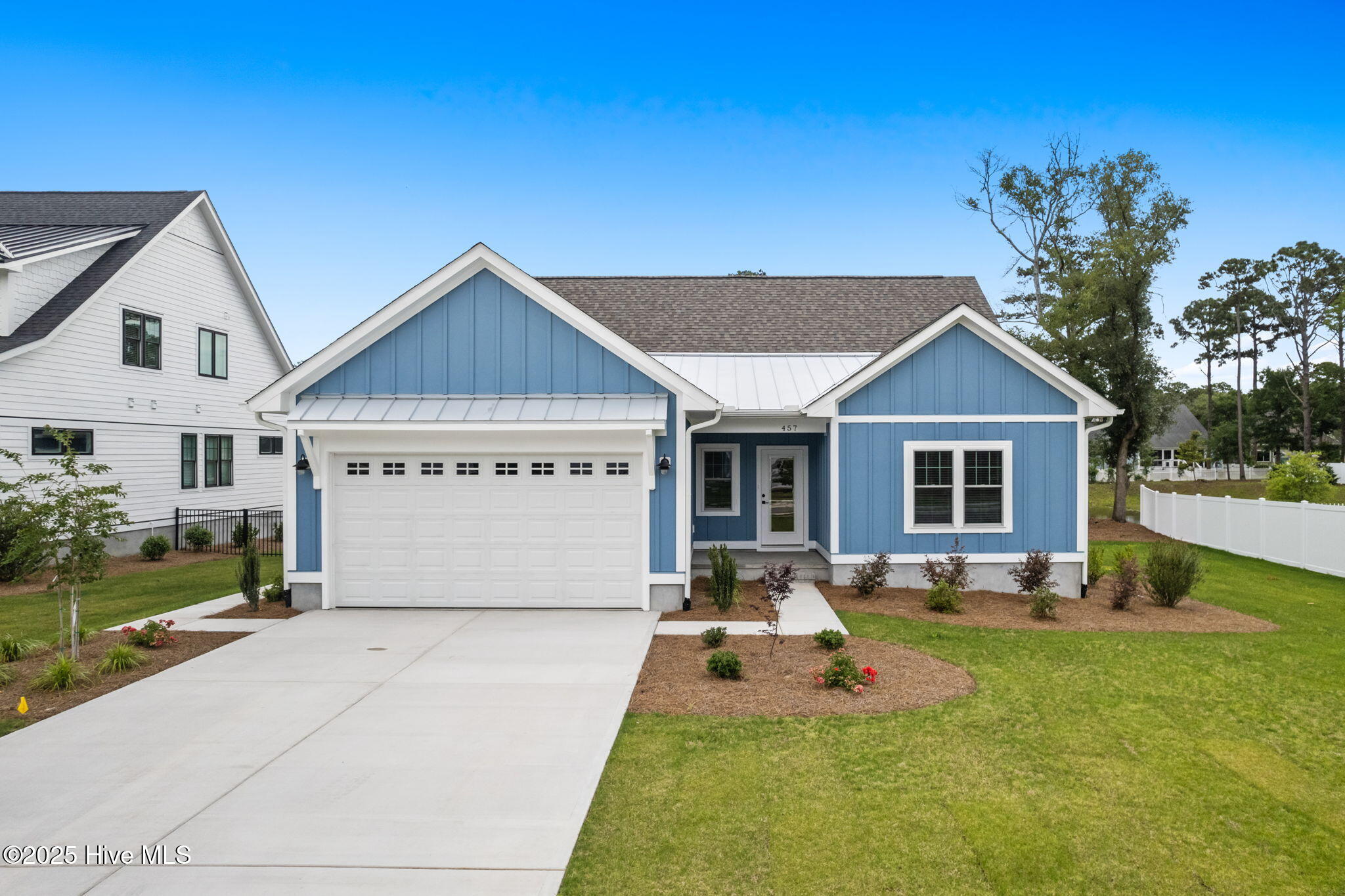 457 Raven Glen Drive Property Photo 1