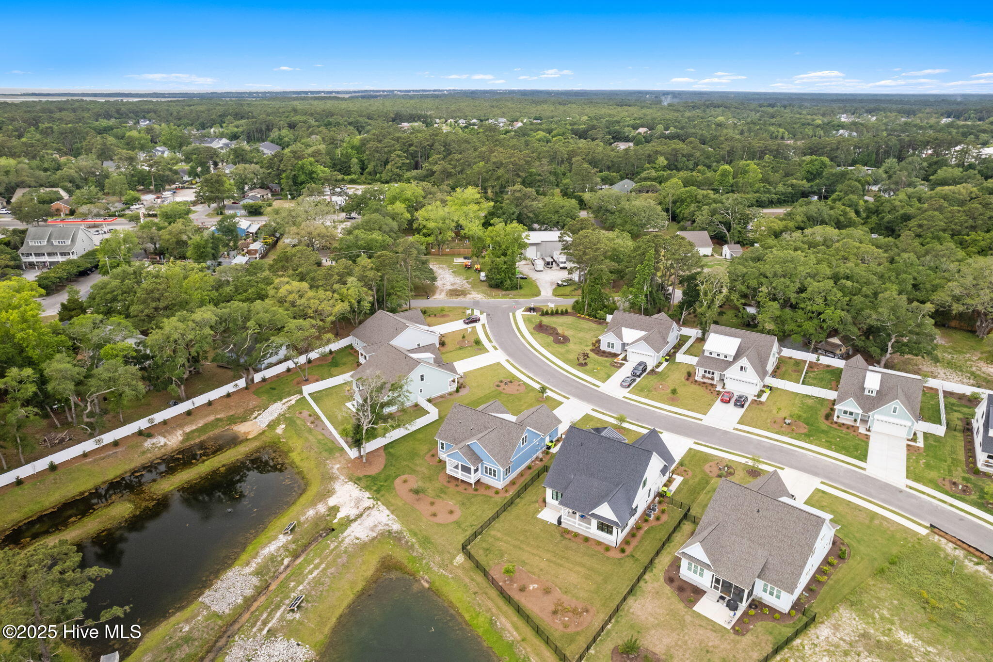 457 Raven Glen Drive Property Photo 10