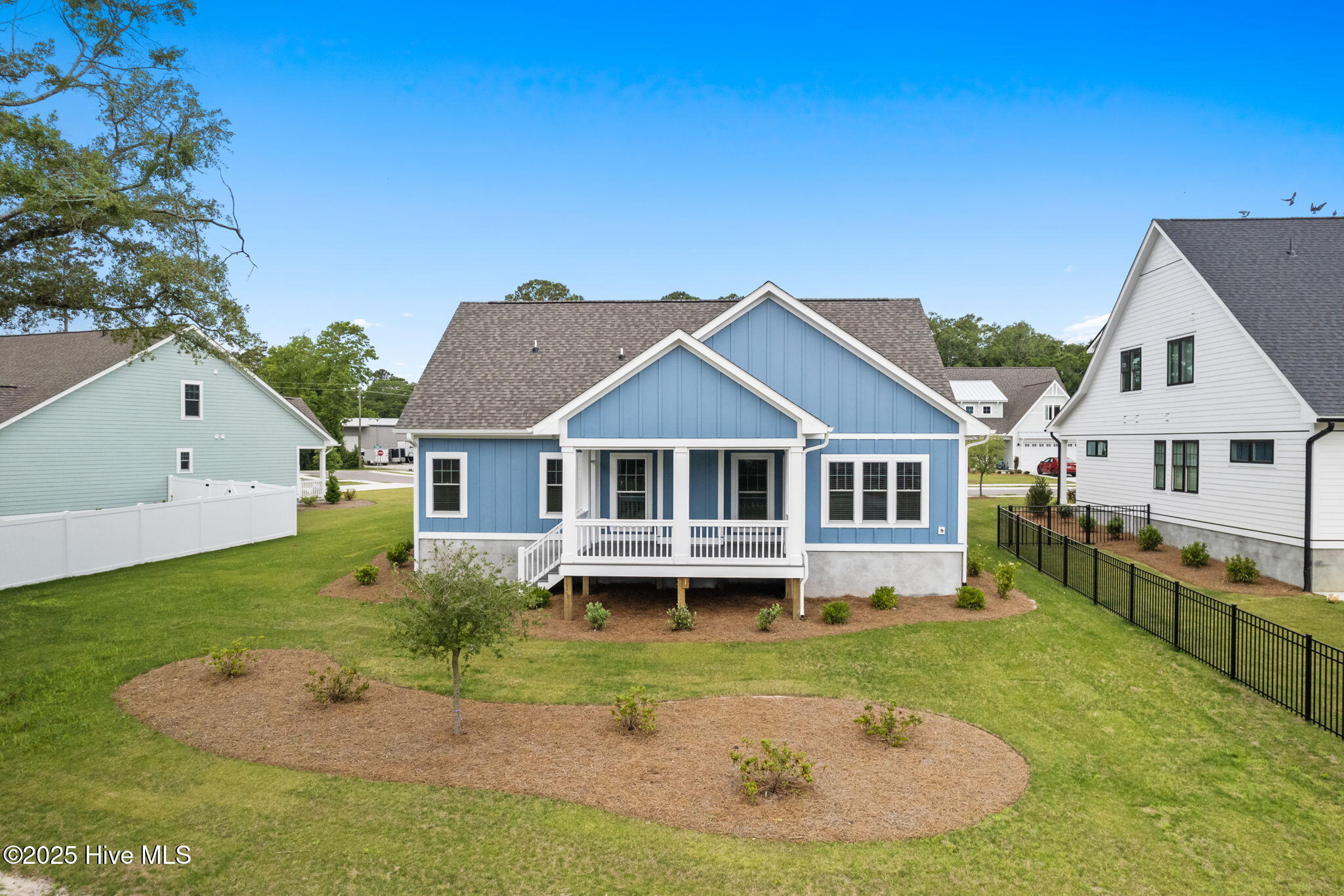 457 Raven Glen Drive Property Photo 13