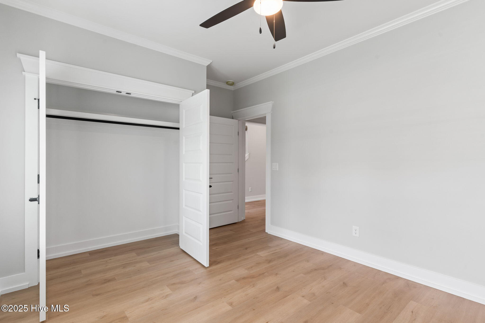 457 Raven Glen Drive Property Photo 27