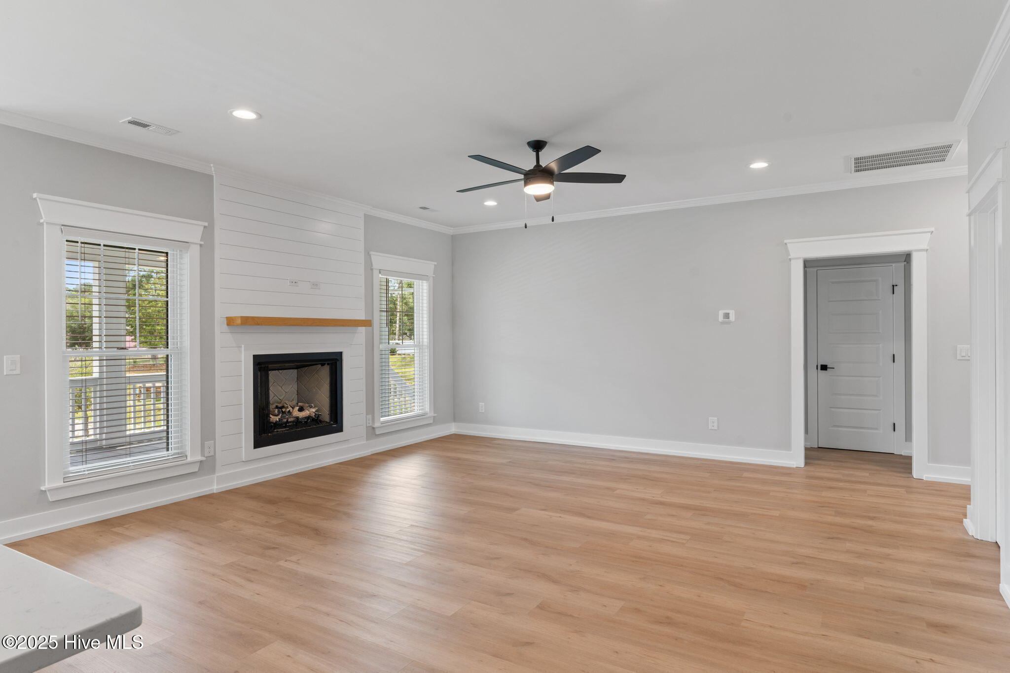 457 Raven Glen Drive Property Photo 28