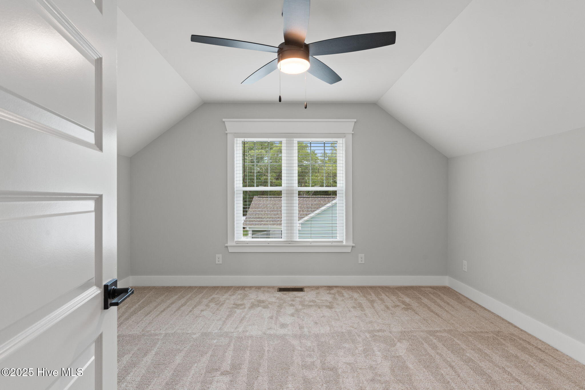 457 Raven Glen Drive Property Photo 48