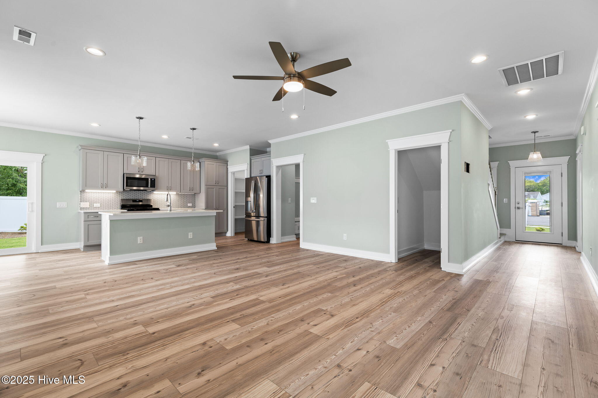 430 Raven Glen Drive Property Photo 10