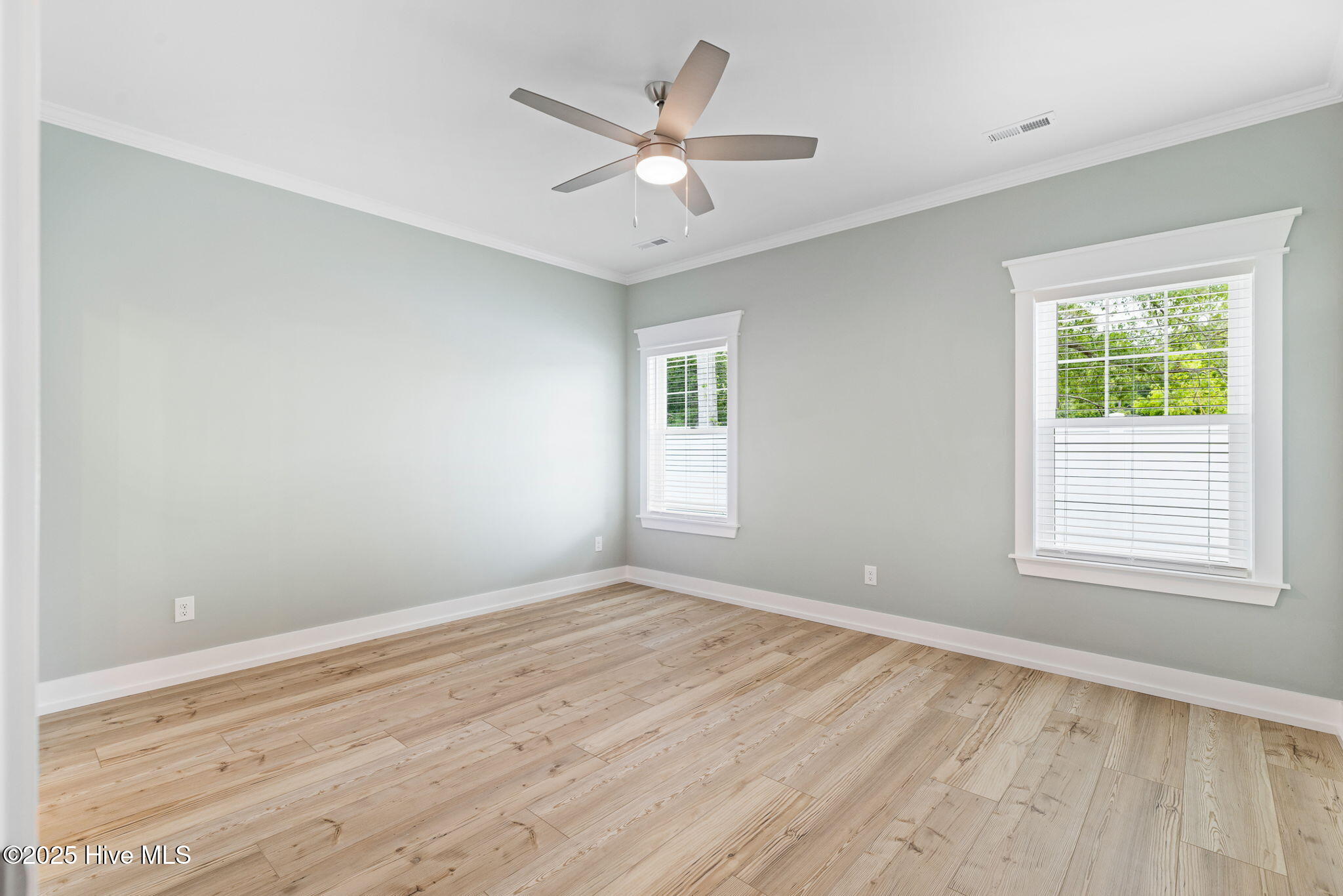 430 Raven Glen Drive Property Photo 27