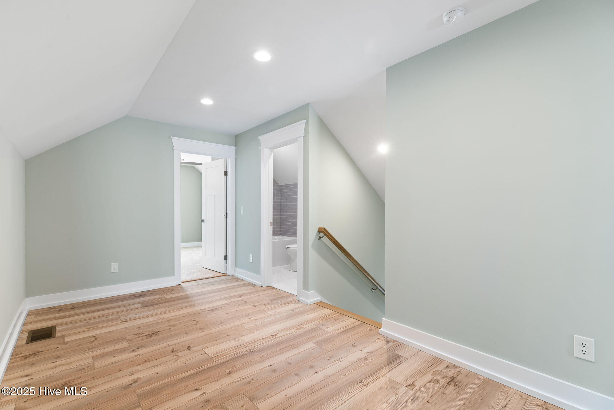 430 Raven Glen Drive Property Photo 39