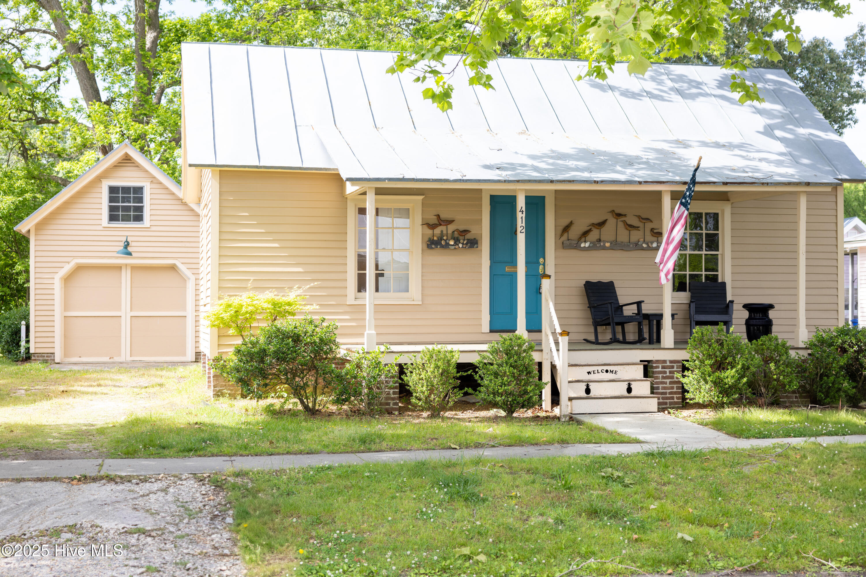 412 Phillips Street Property Photo 1
