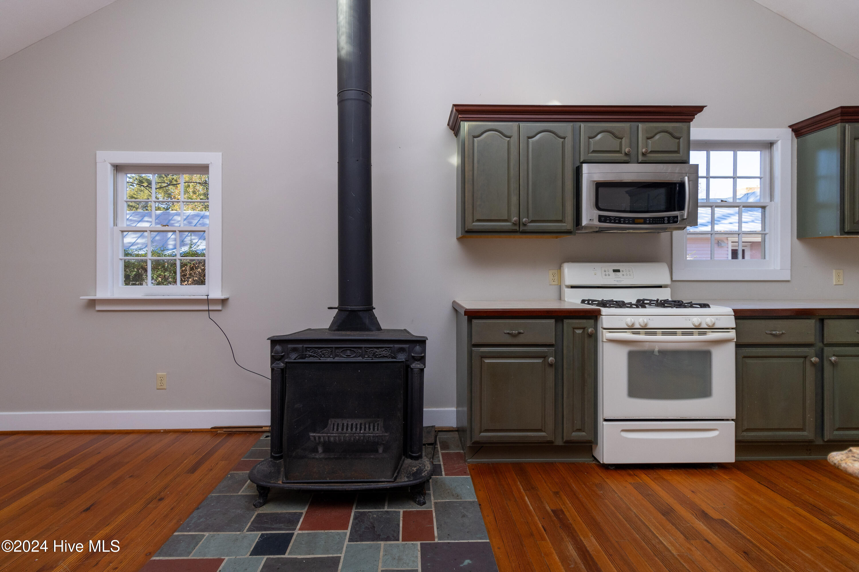 412 Phillips Street Property Photo 22
