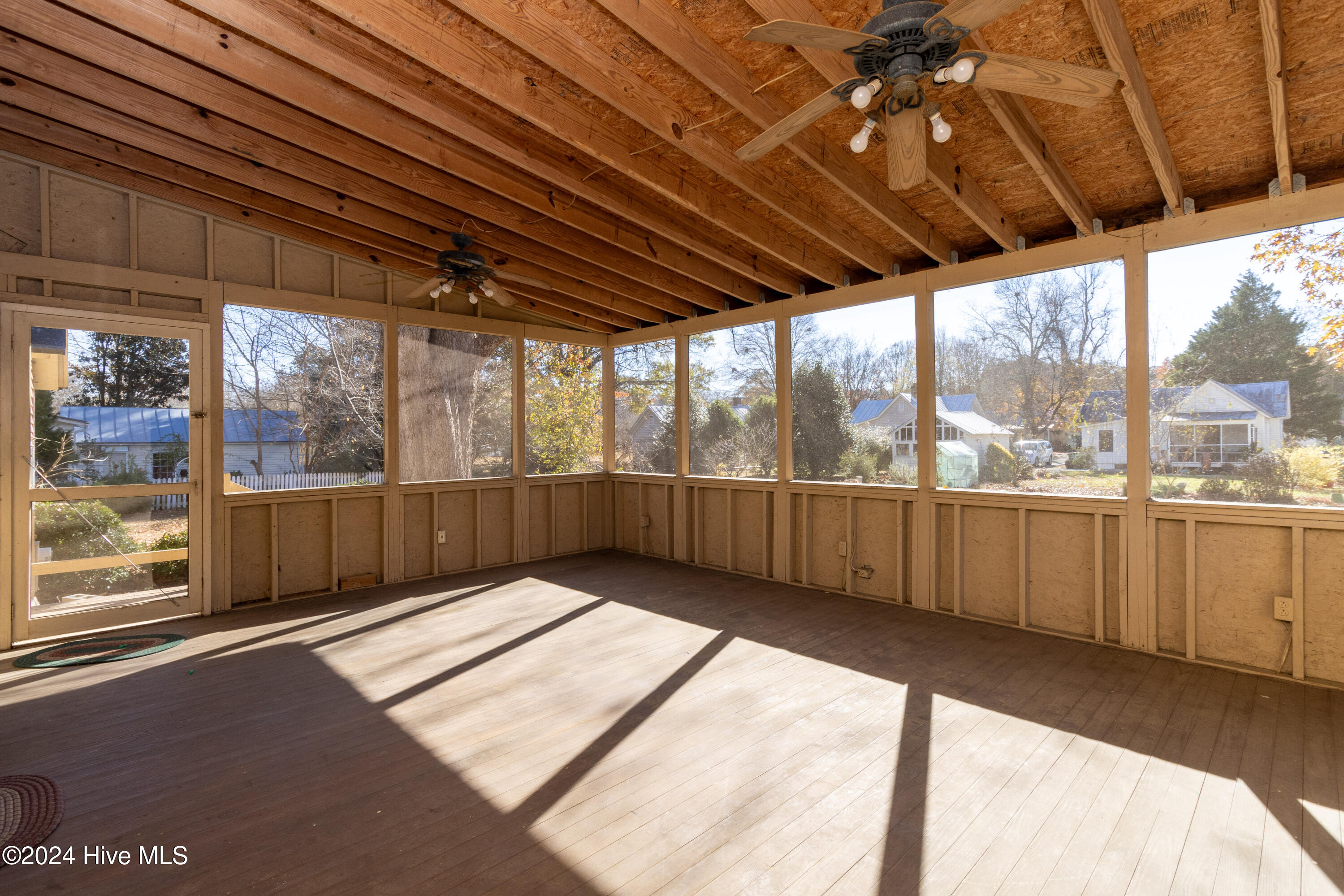412 Phillips Street Property Photo 25