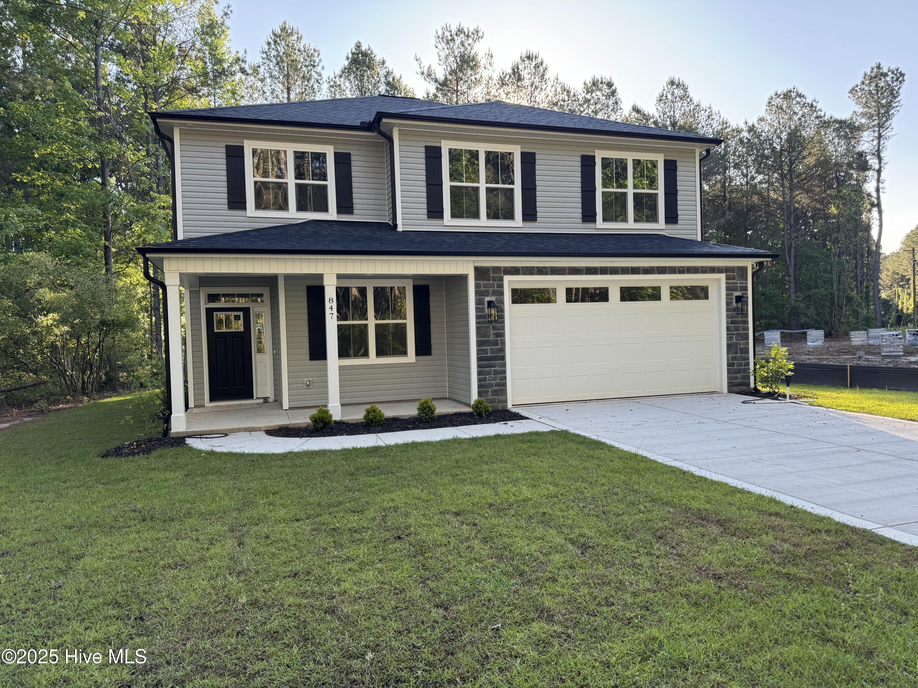 847 Thrush Drive Property Photo