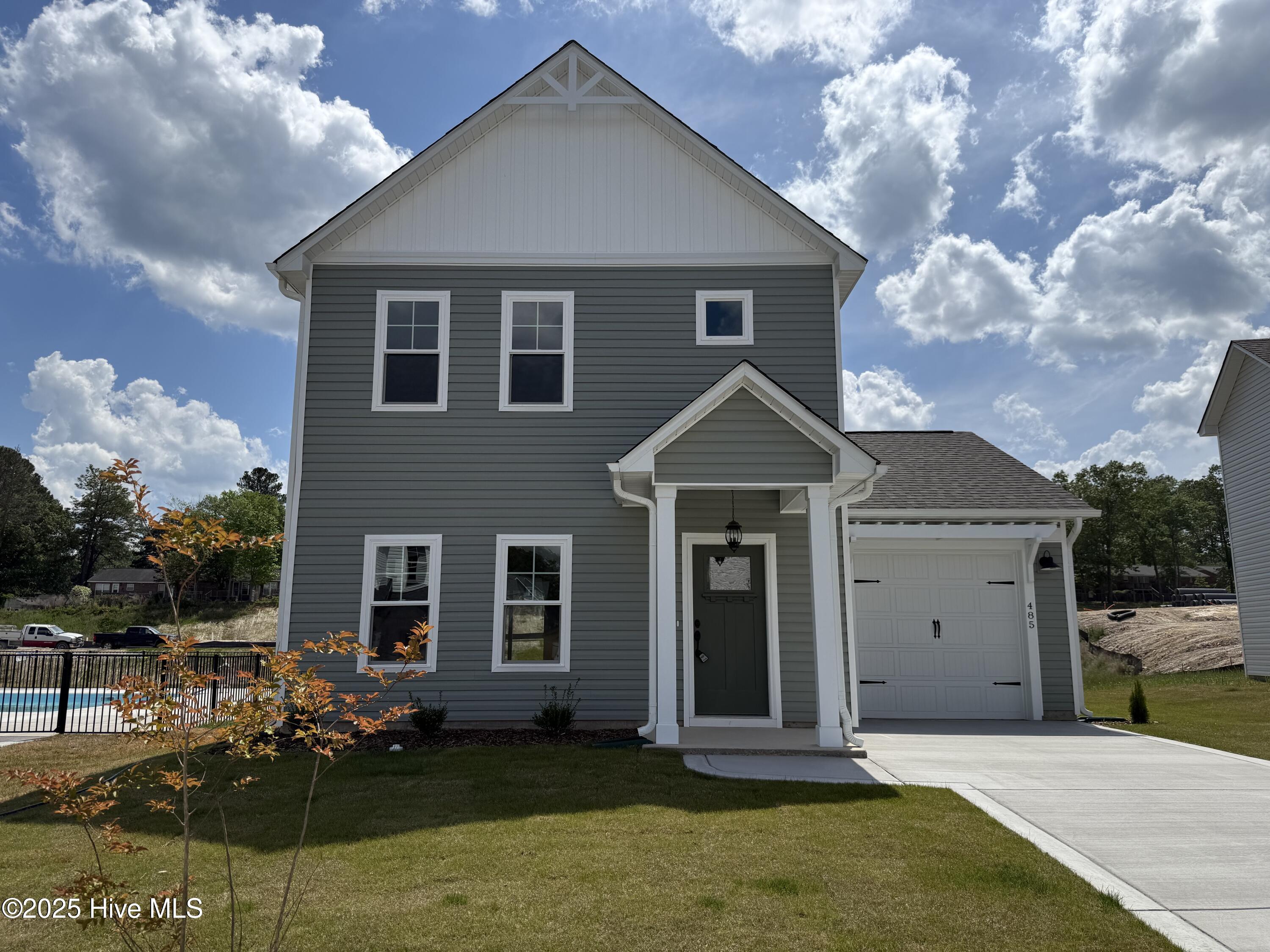 485 Kendall Drive Property Photo 1