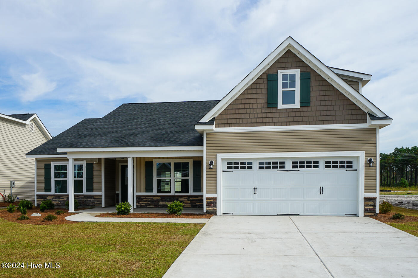 2155 Southern Pine Drive Picture