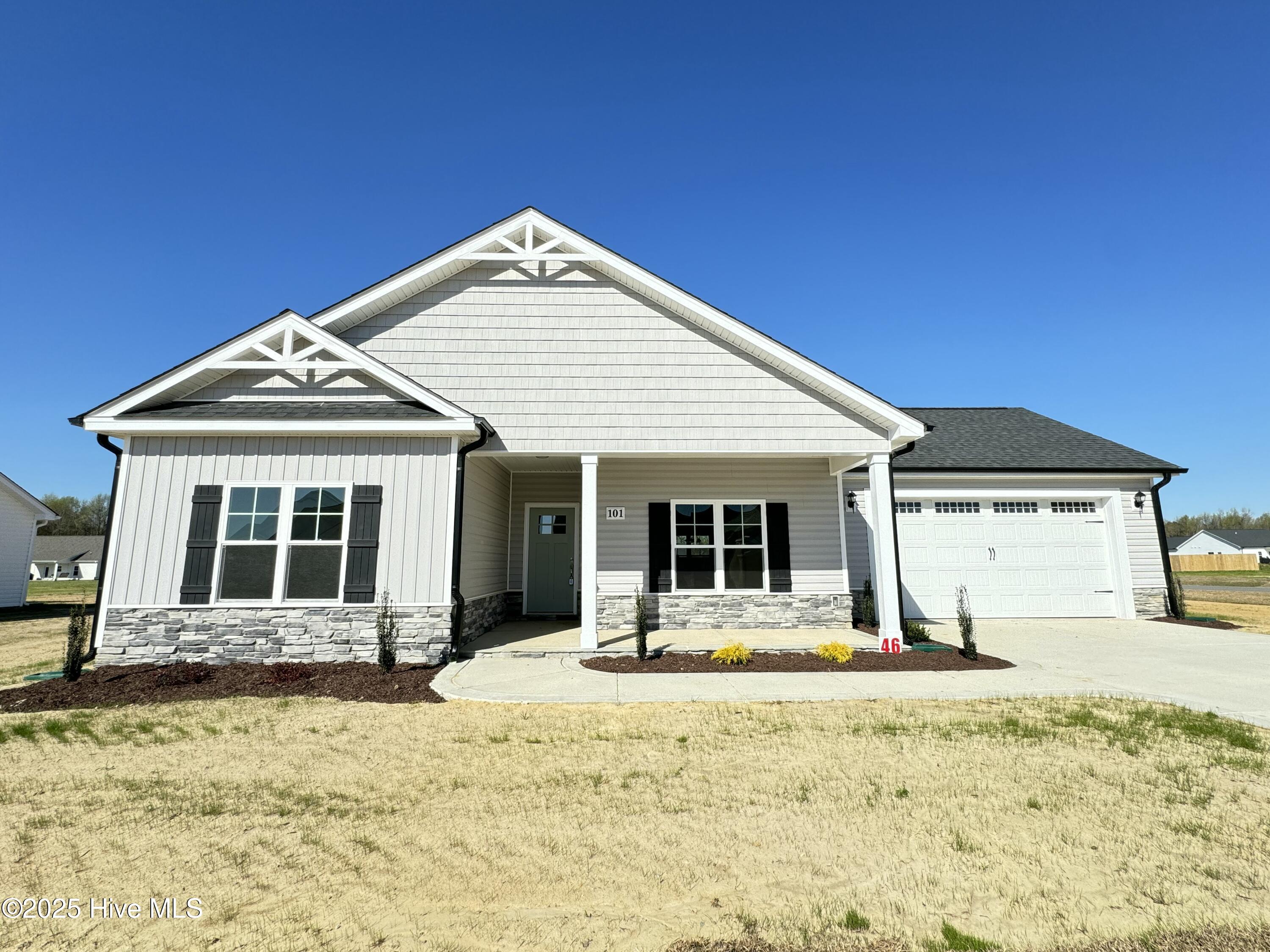 101 Dunbar Hill Drive Property Photo 4