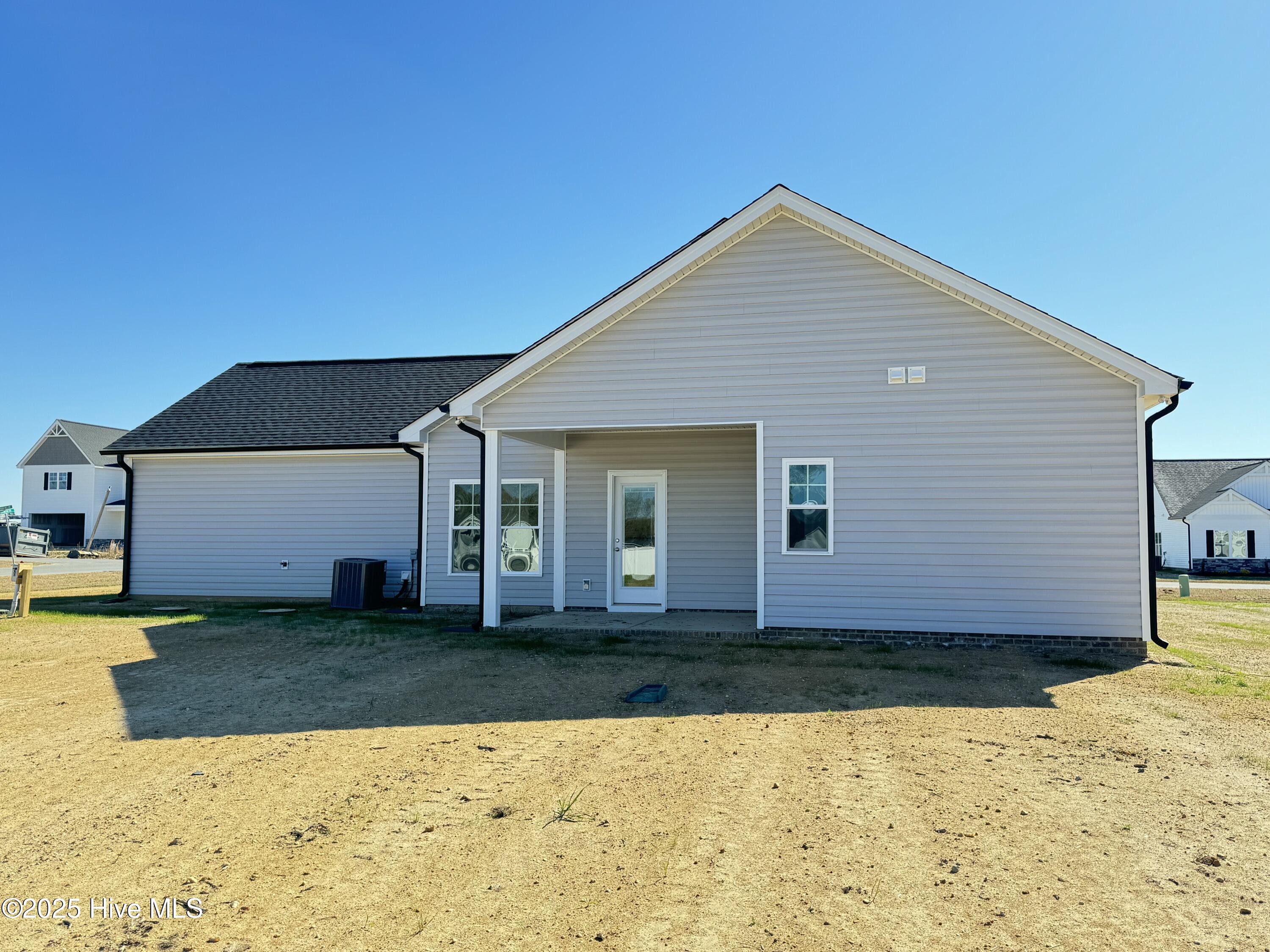 101 Dunbar Hill Drive Property Photo 11
