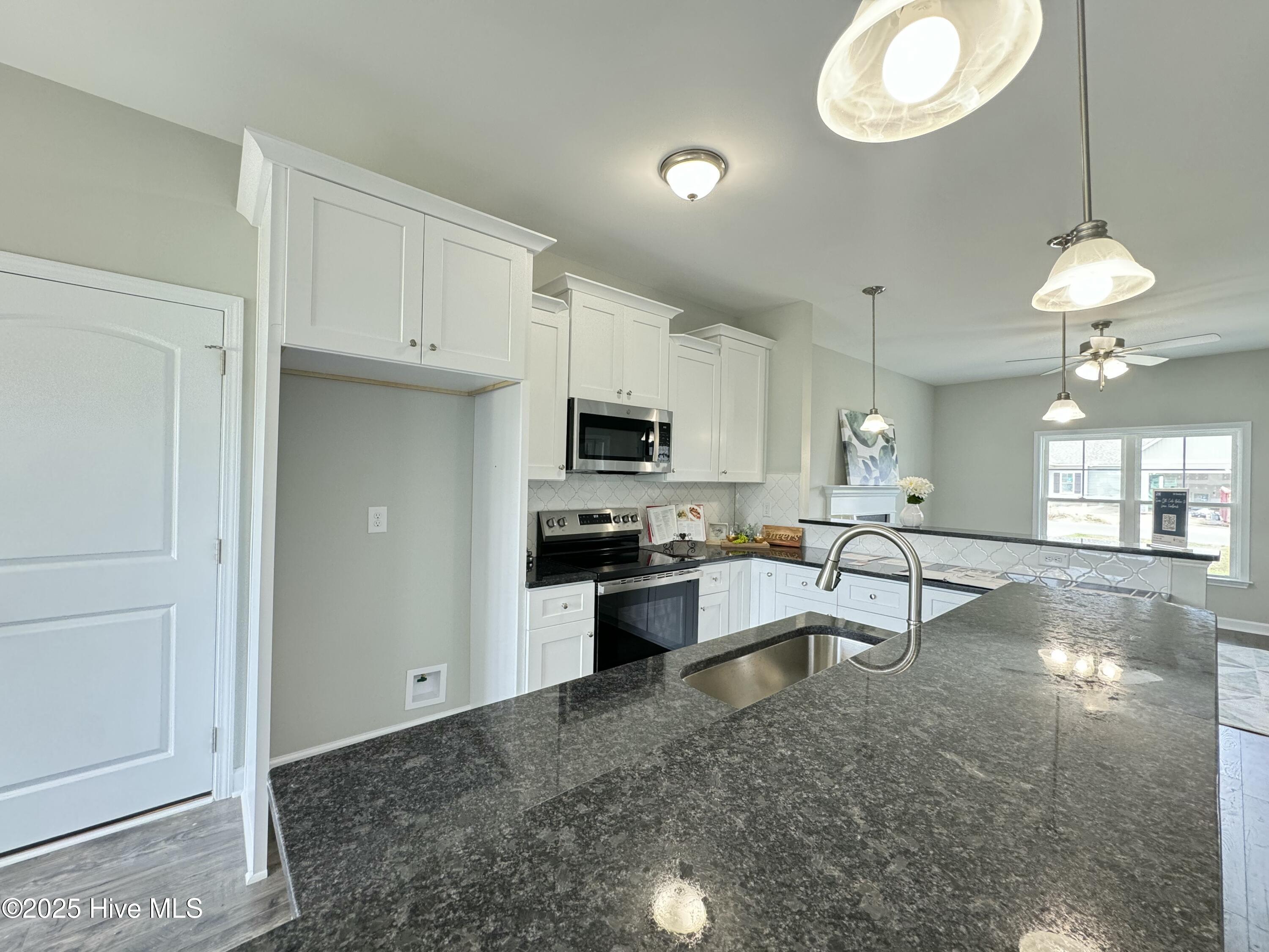 101 Dunbar Hill Drive Property Photo 18