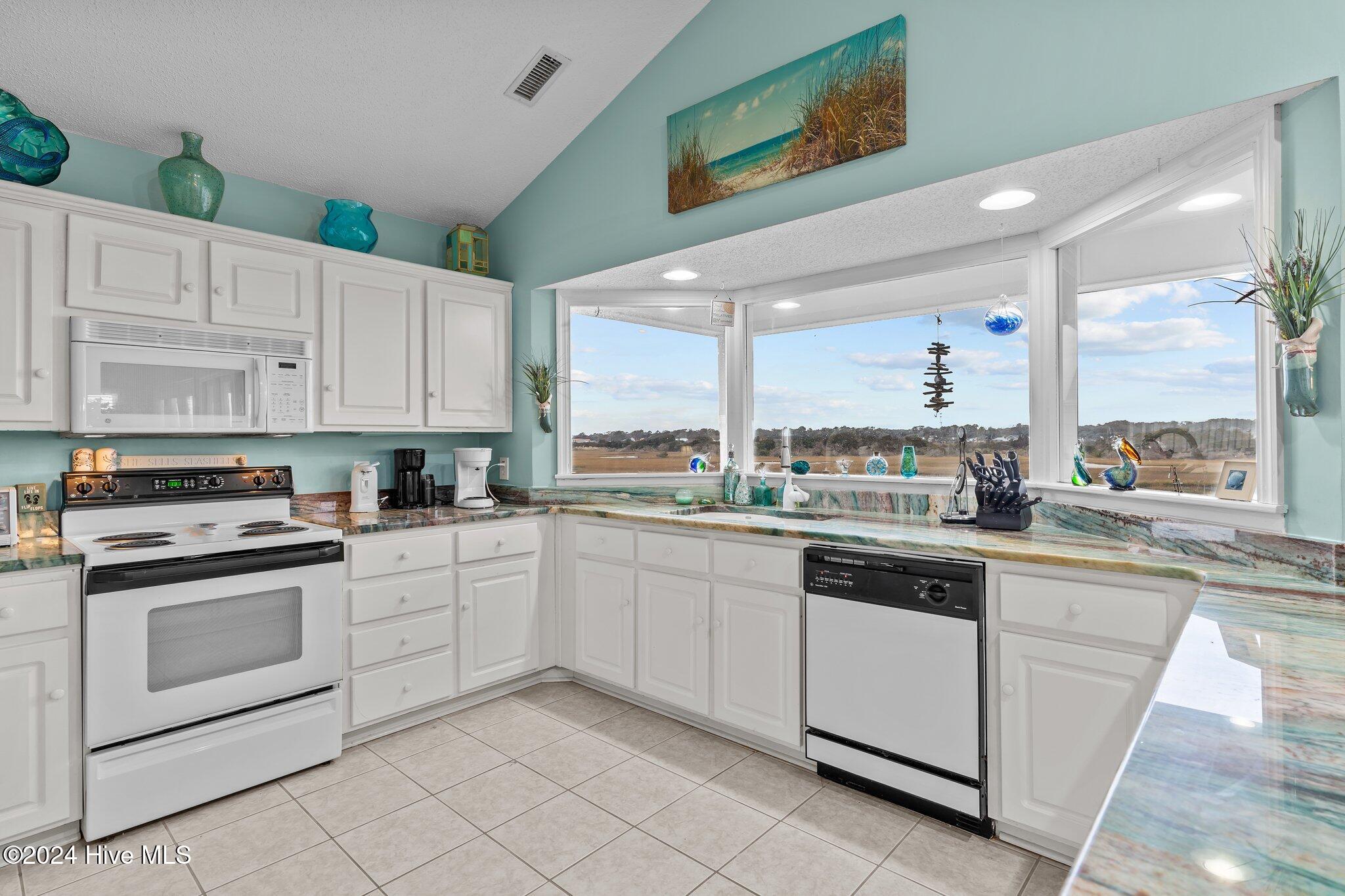 758 Ocean Boulevard Property Photo 18