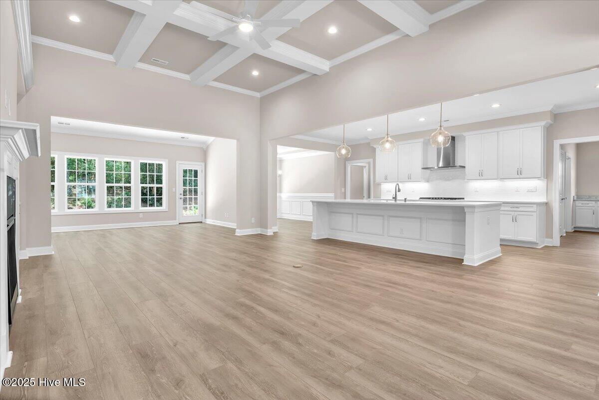 741 Breezewood Drive Property Photo 16