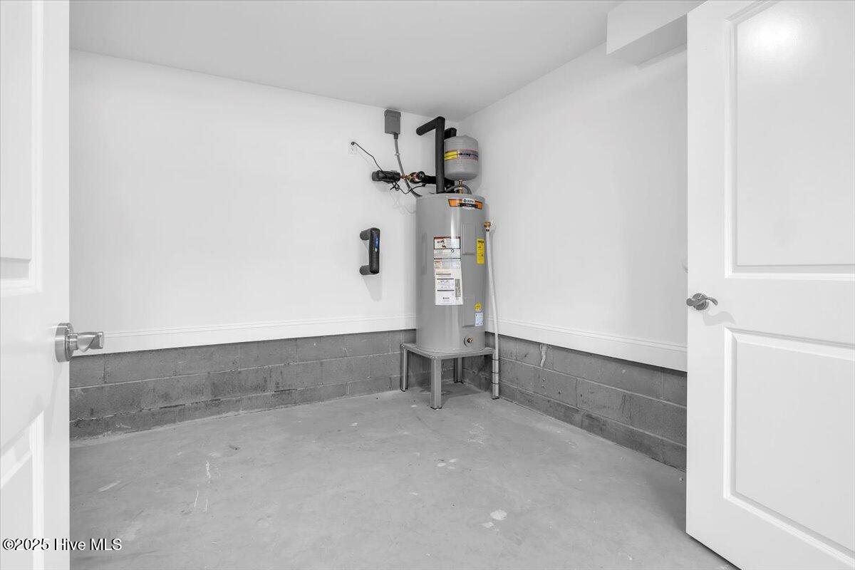 741 Breezewood Drive Property Photo 65