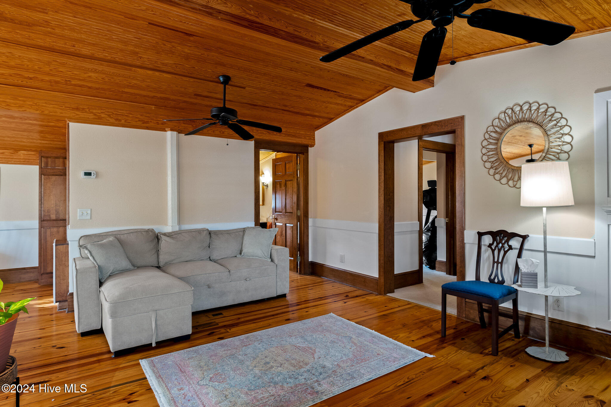 1754 Camelot Drive Property Photo 19