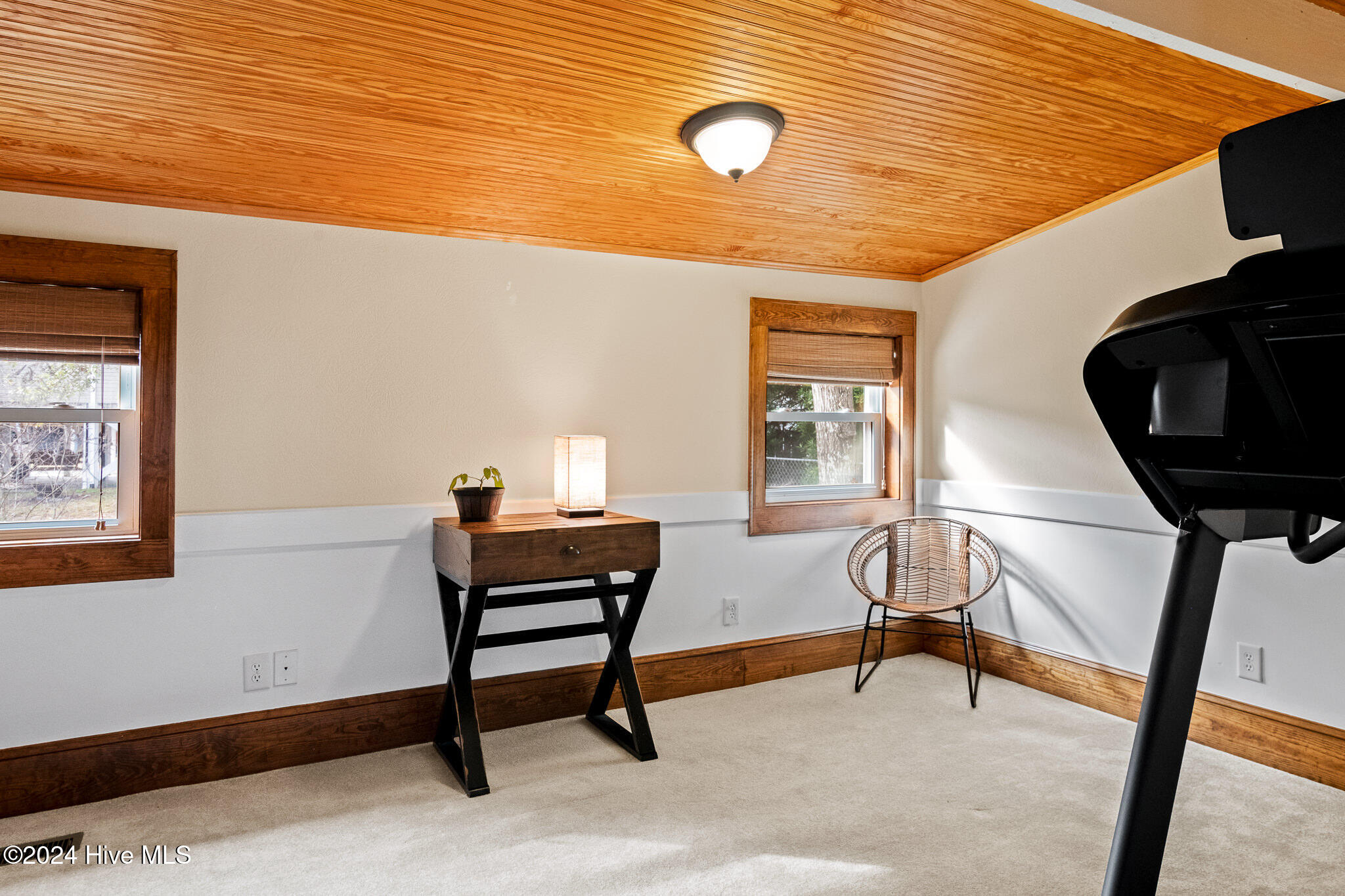 1754 Camelot Drive Property Photo 24