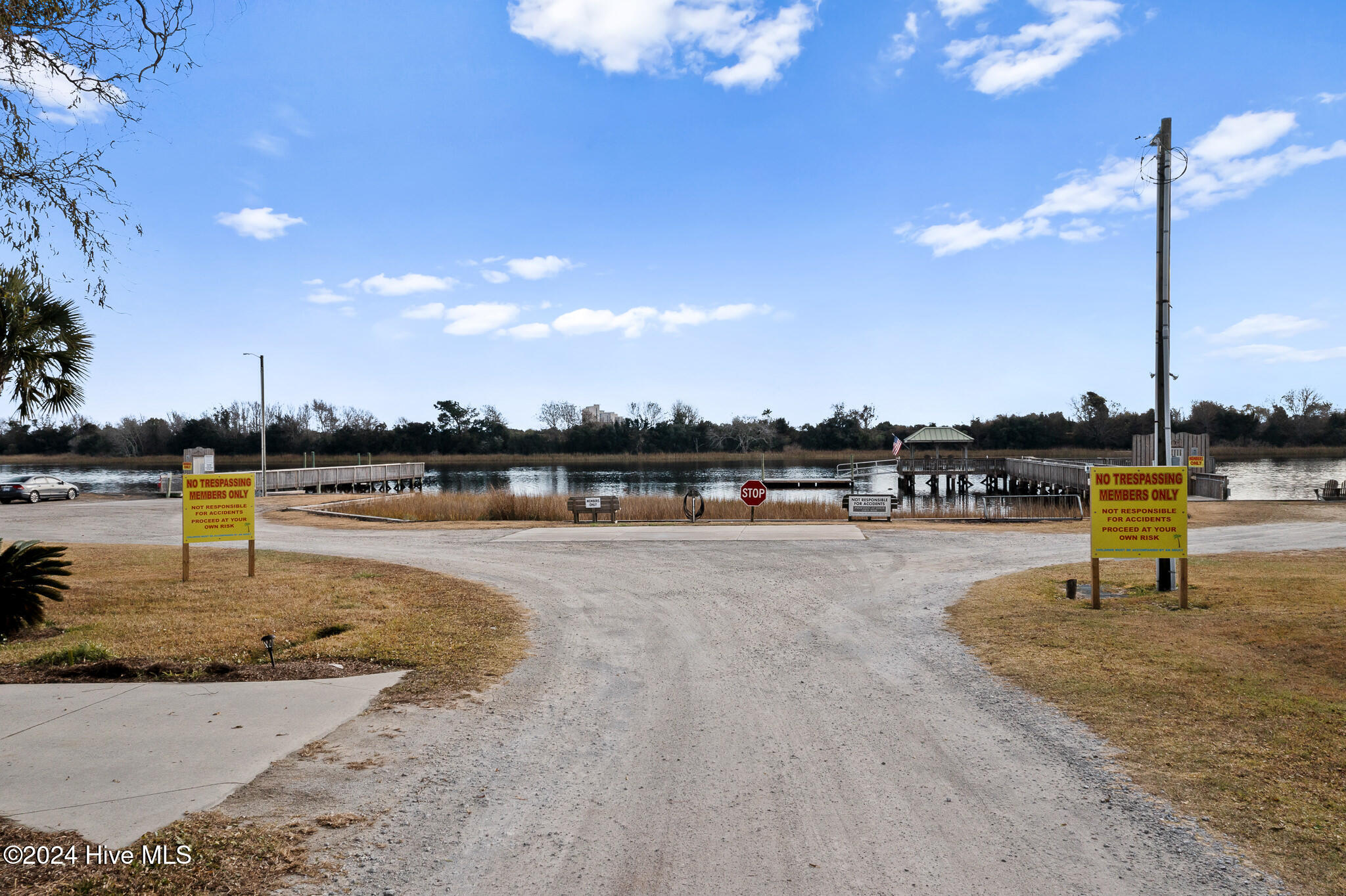 1754 Camelot Drive Property Photo 39