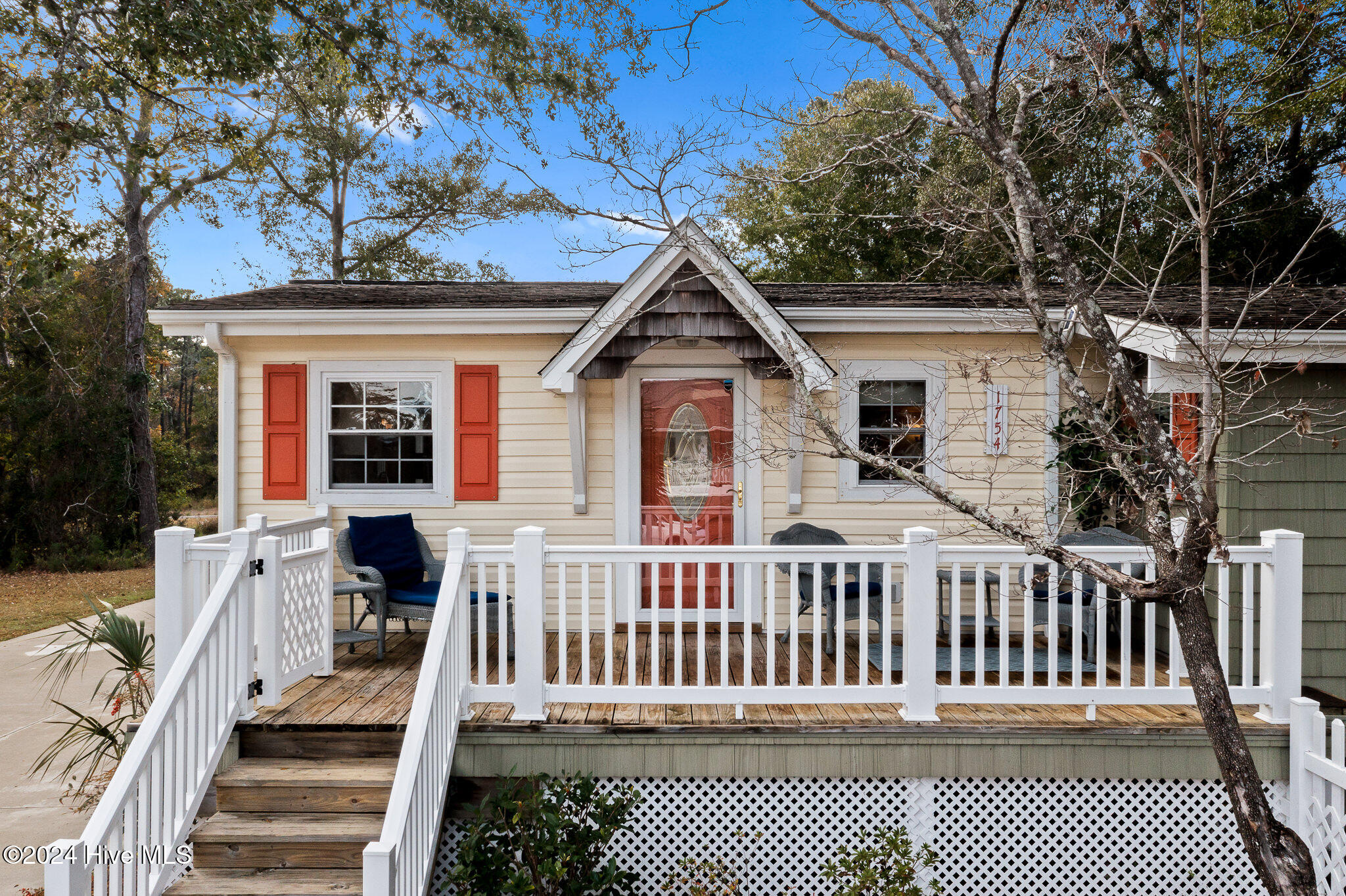 1754 Camelot Drive Property Photo 47