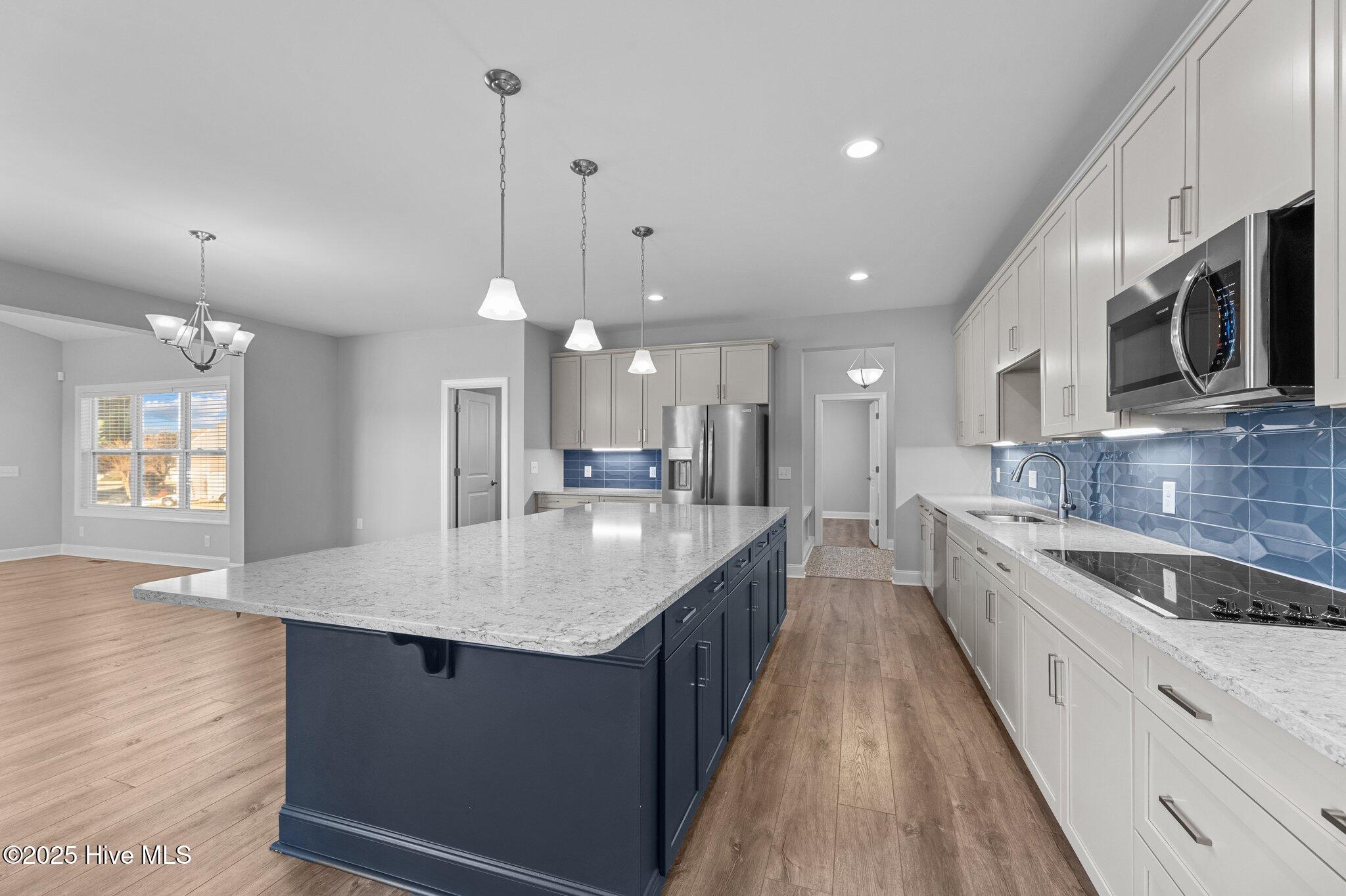5554 Lake Vista Court Property Photo 14
