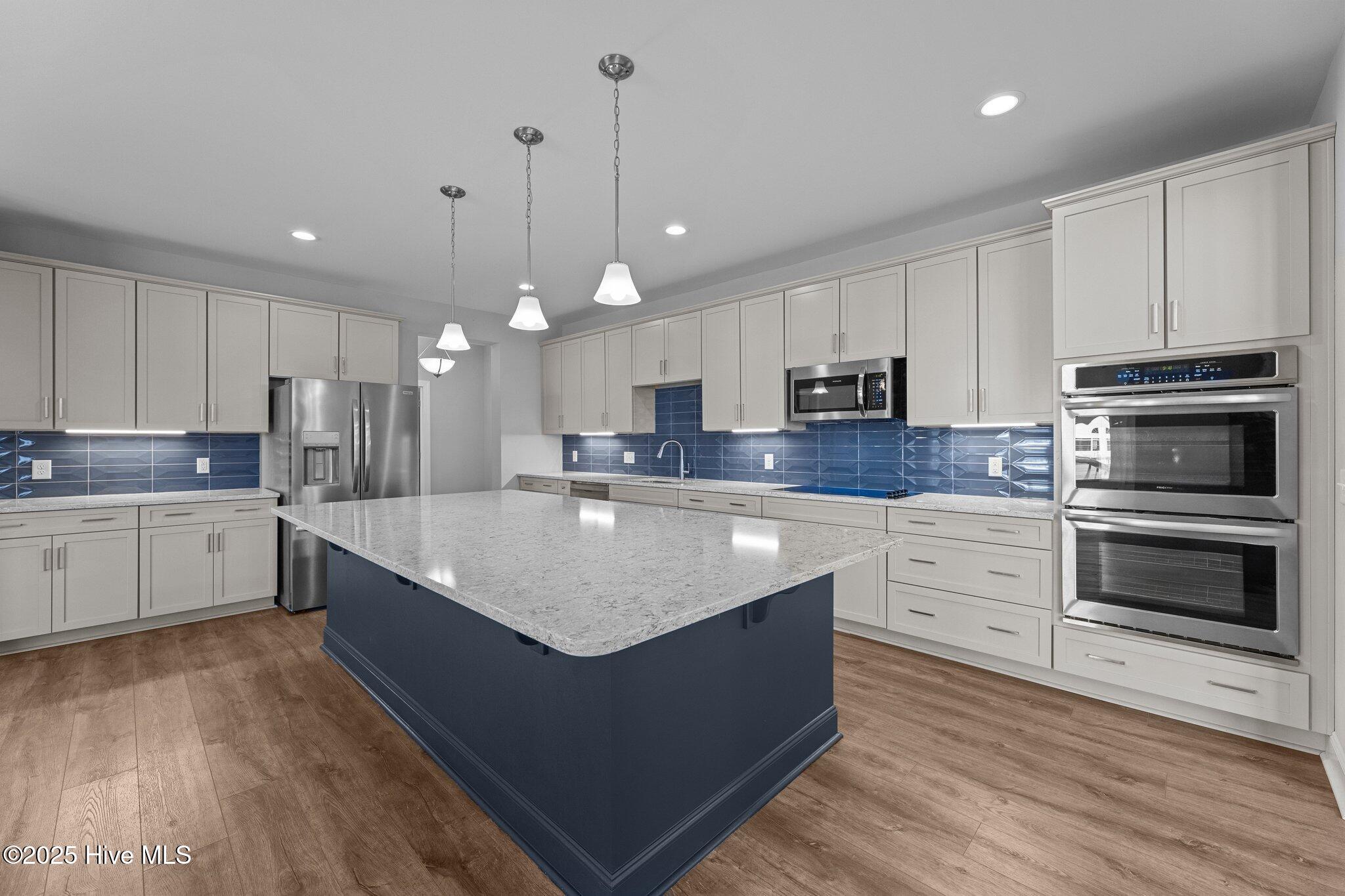 5554 Lake Vista Court Property Photo 16