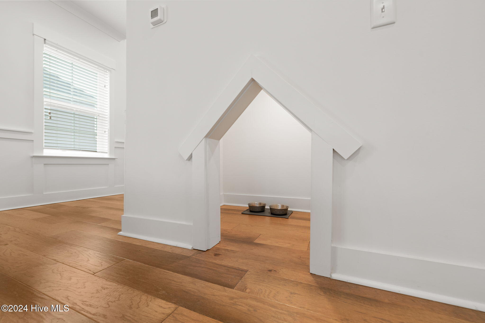254 Dungannon Property Photo 8