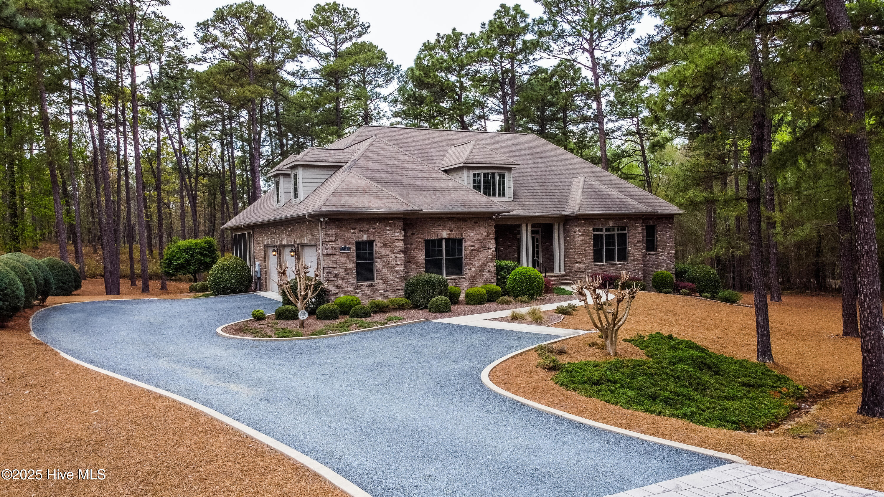 54 Kilbride Drive Property Photo 2