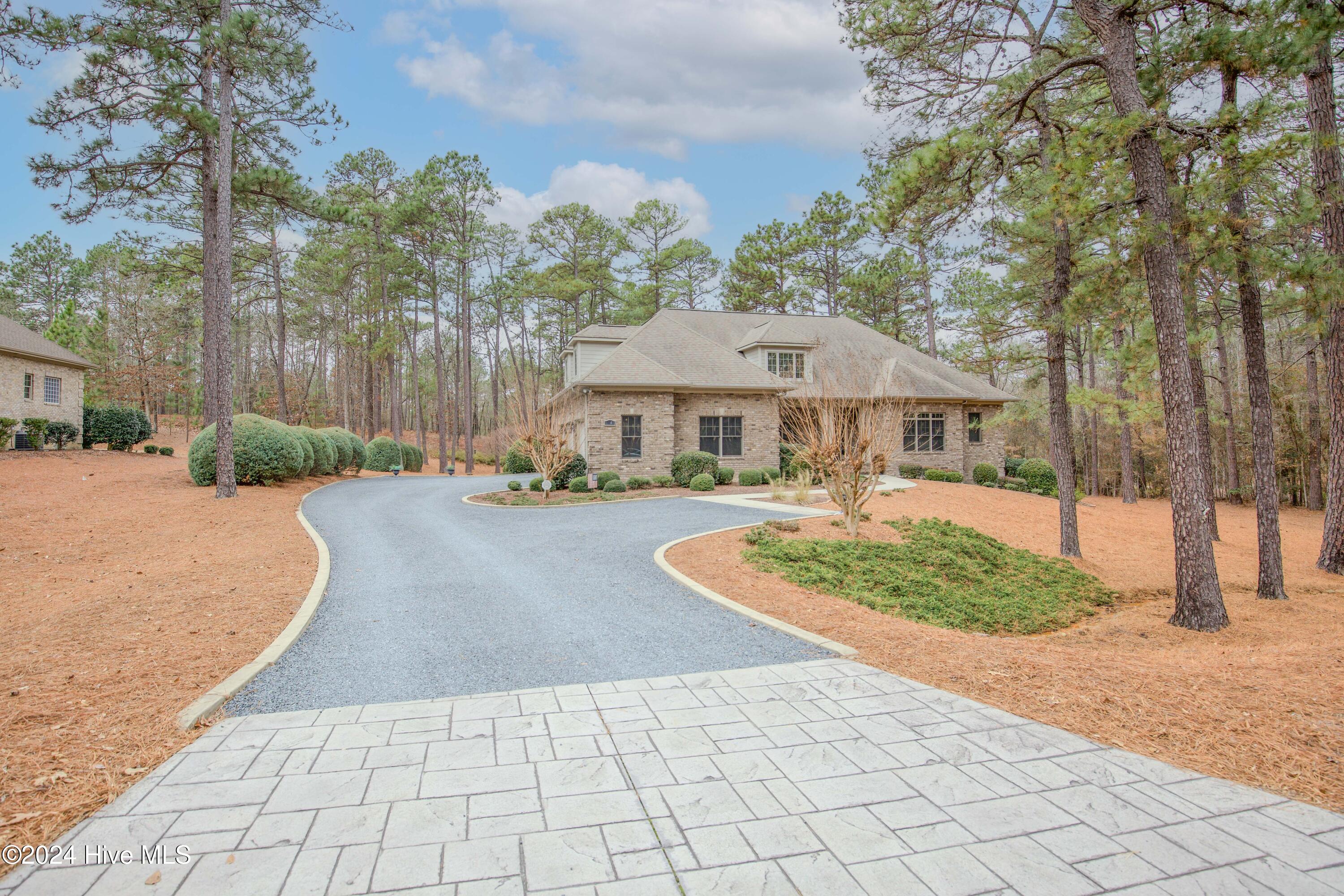 54 Kilbride Drive Property Photo 4
