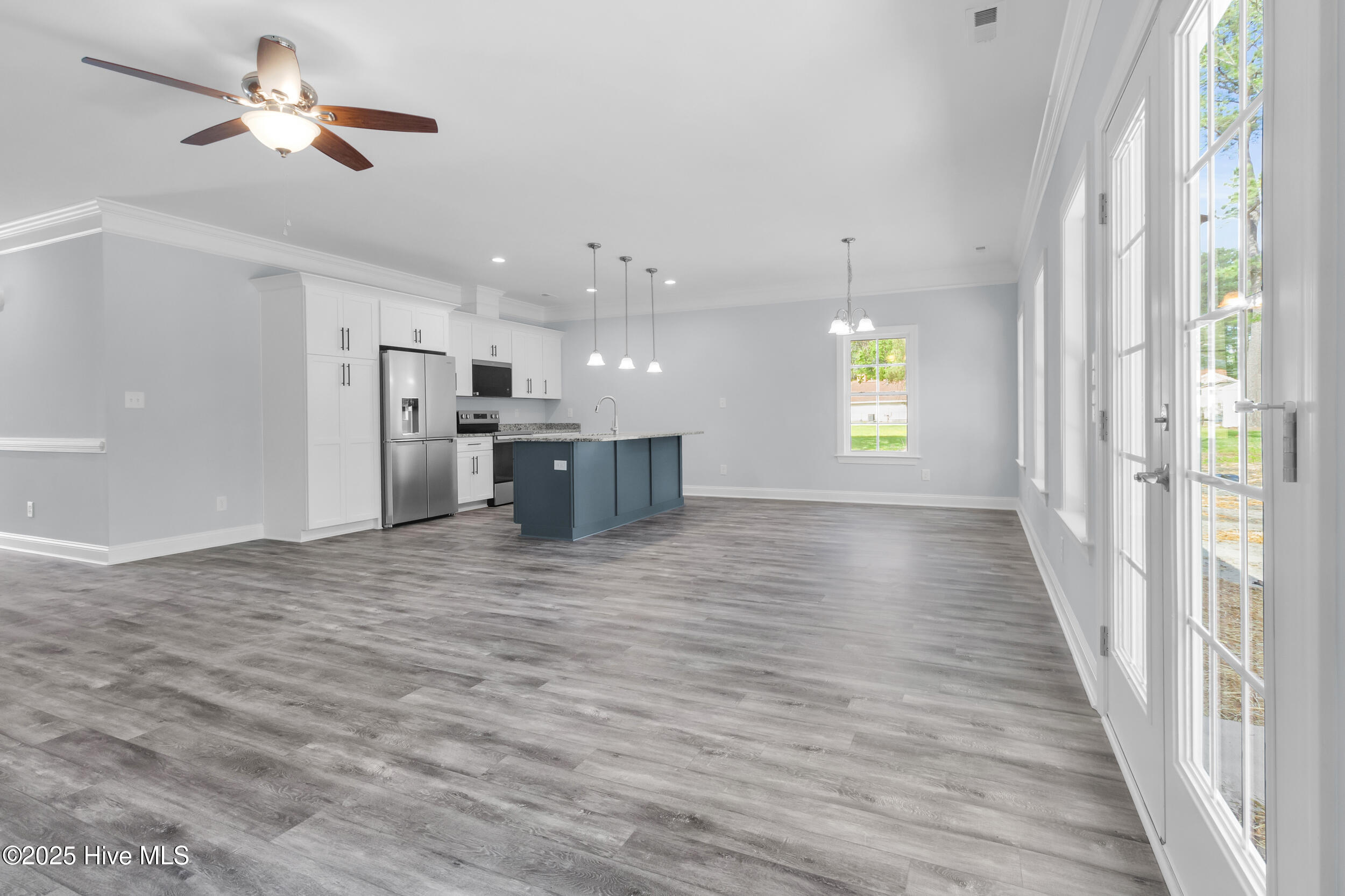 403 Hart Drive Property Photo 12